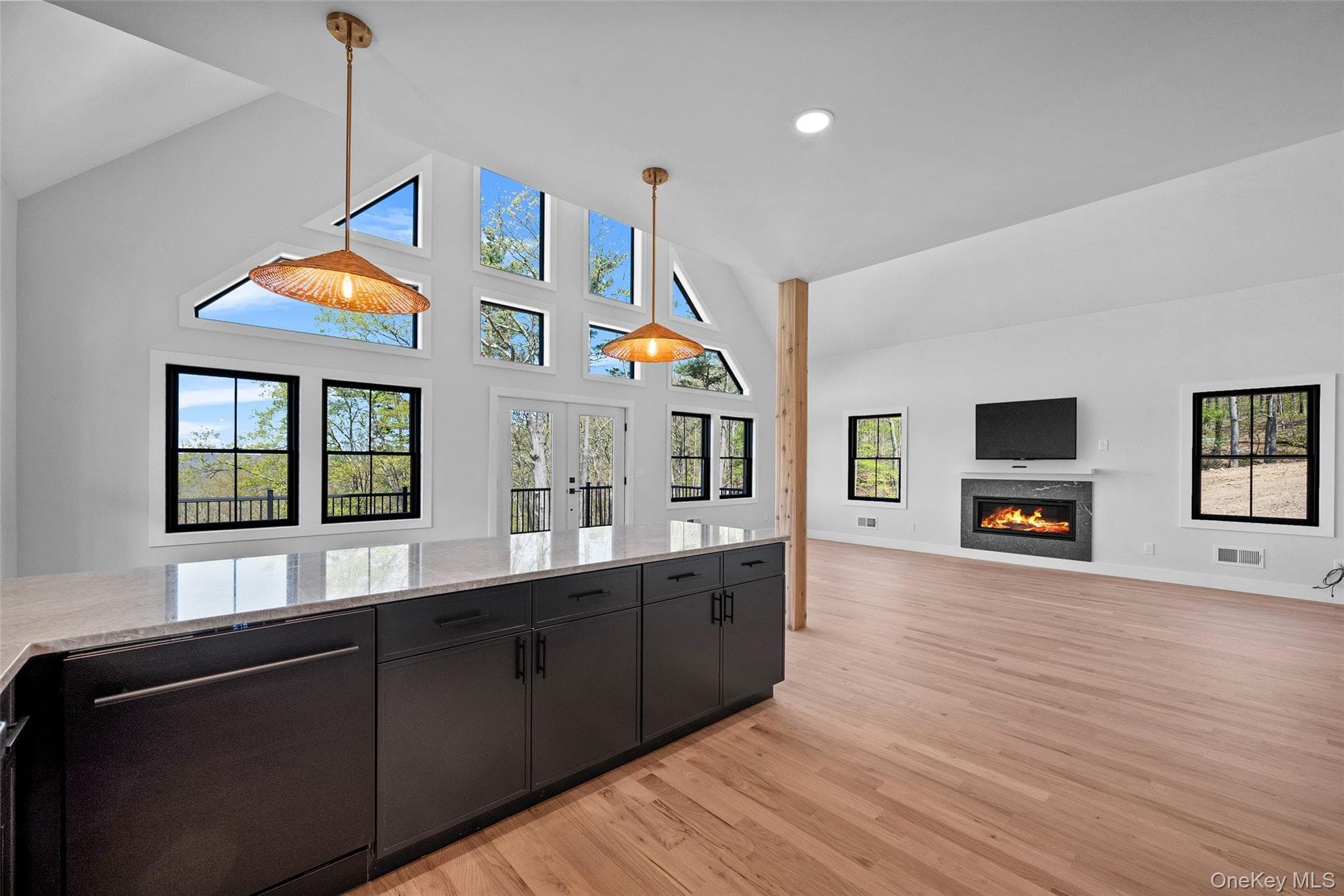 98 Fox Hill Road thumbnail 16
