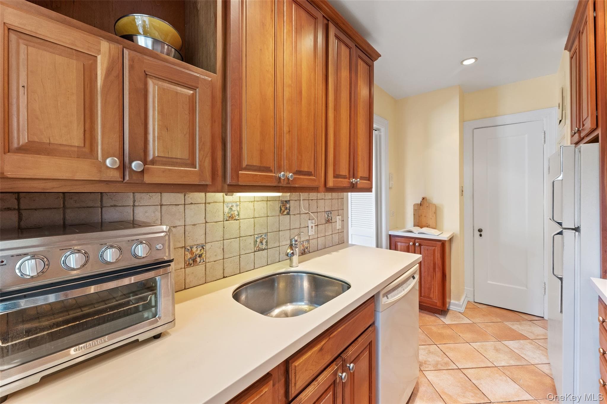 2 Alden Place Unit: 4D thumbnail 8