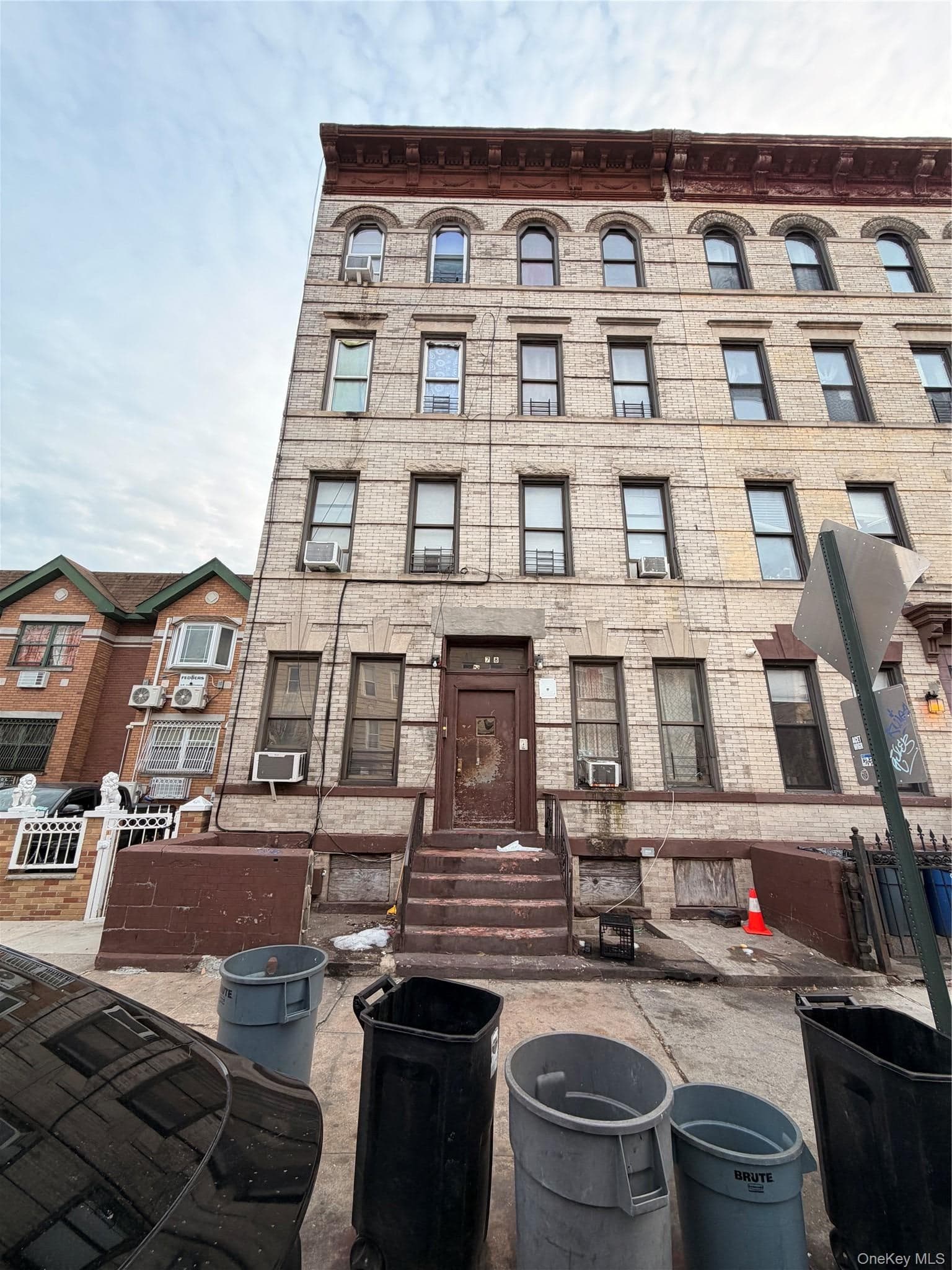 278 Chauncey Street photo 1