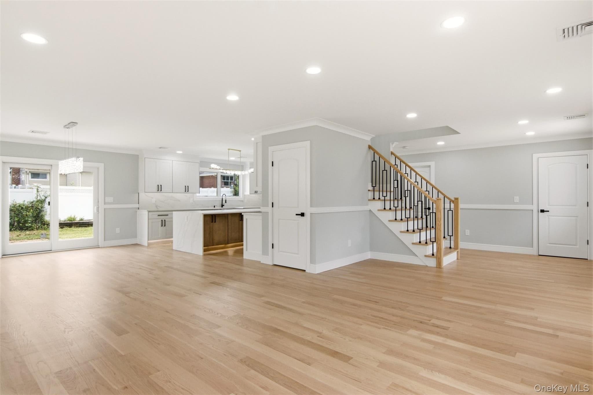 31 Underhill Avenue thumbnail 11