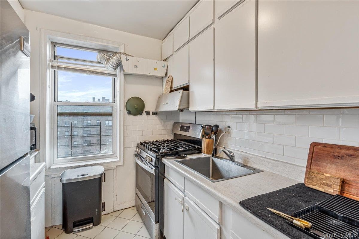 65-74 Saunders Street Unit: 6J thumbnail 9