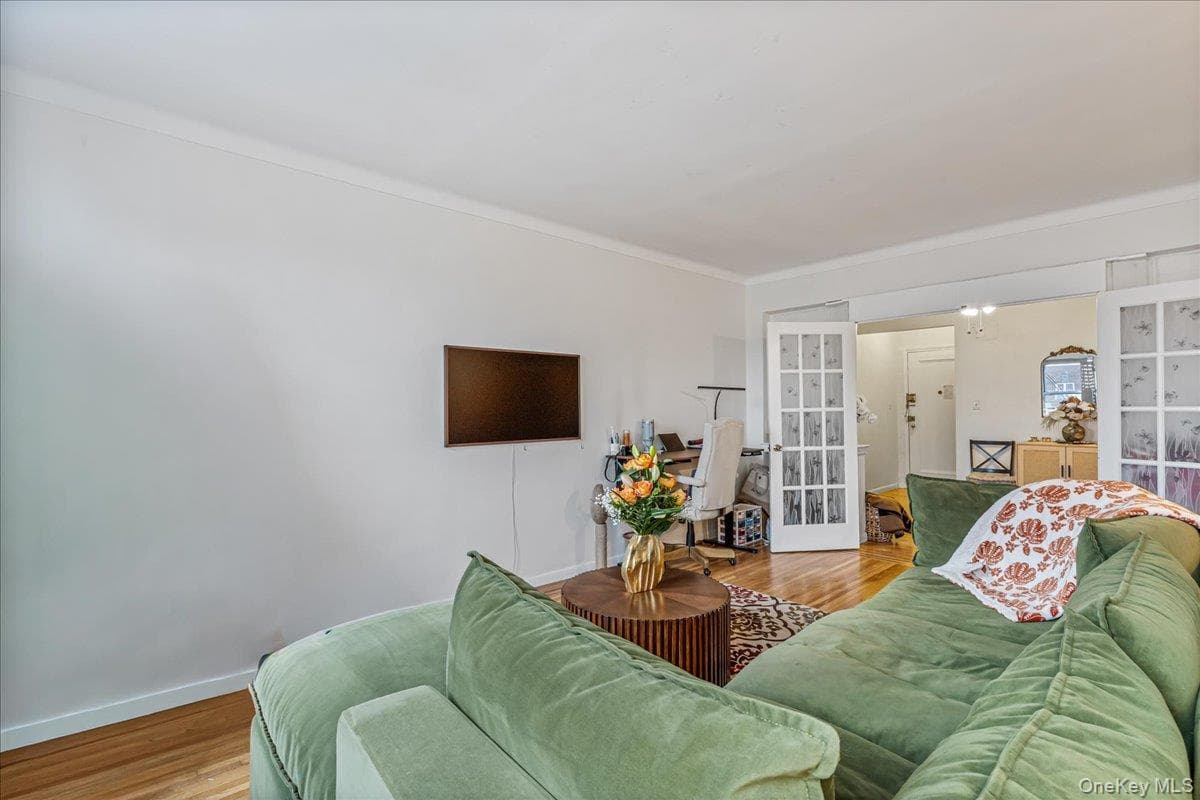 65-74 Saunders Street Unit: 6J thumbnail 5