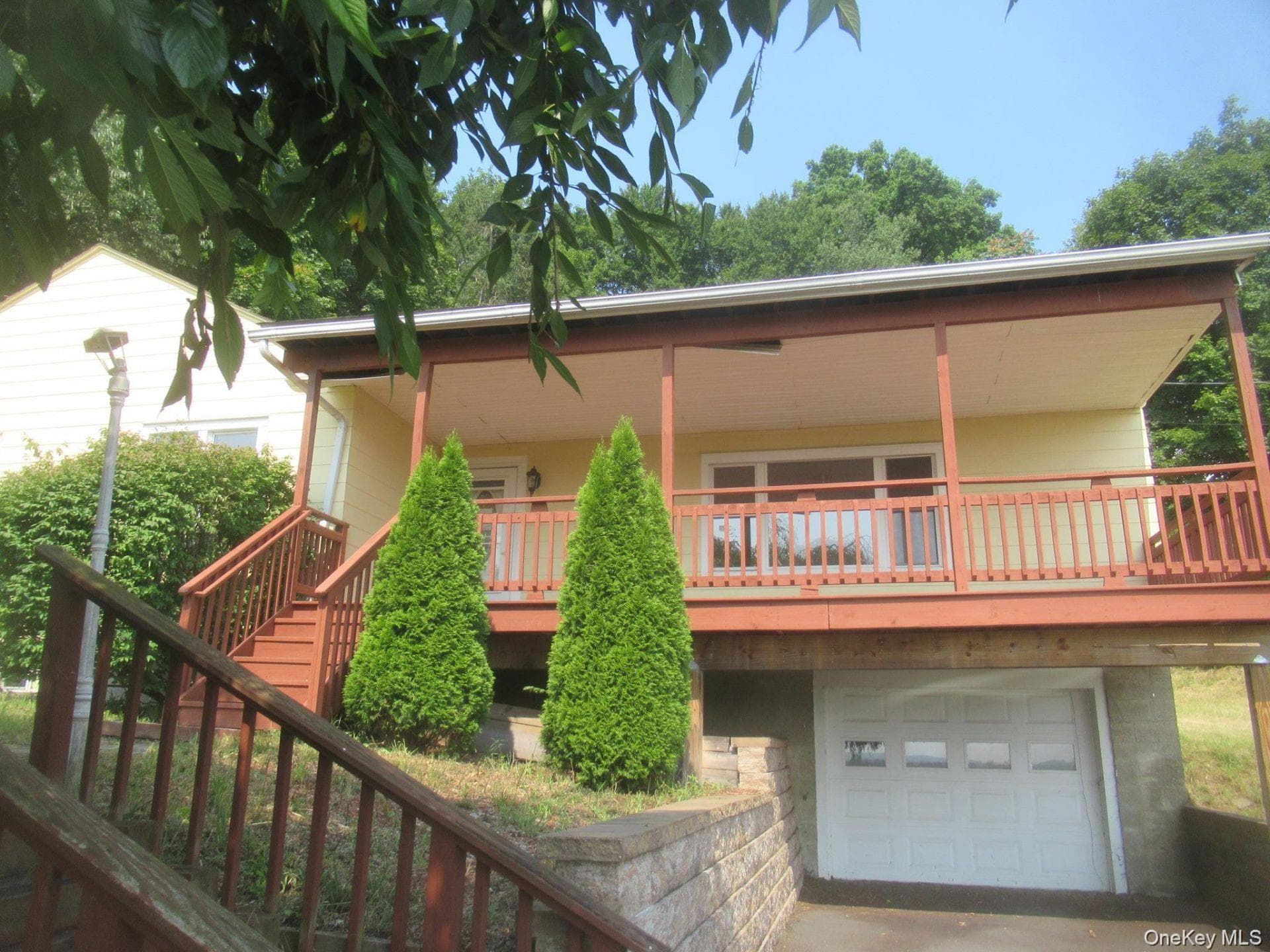 33 Meadow Avenue thumbnail 4