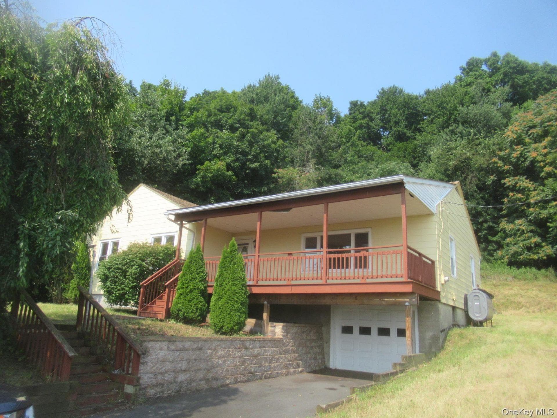 33 Meadow Avenue thumbnail 2