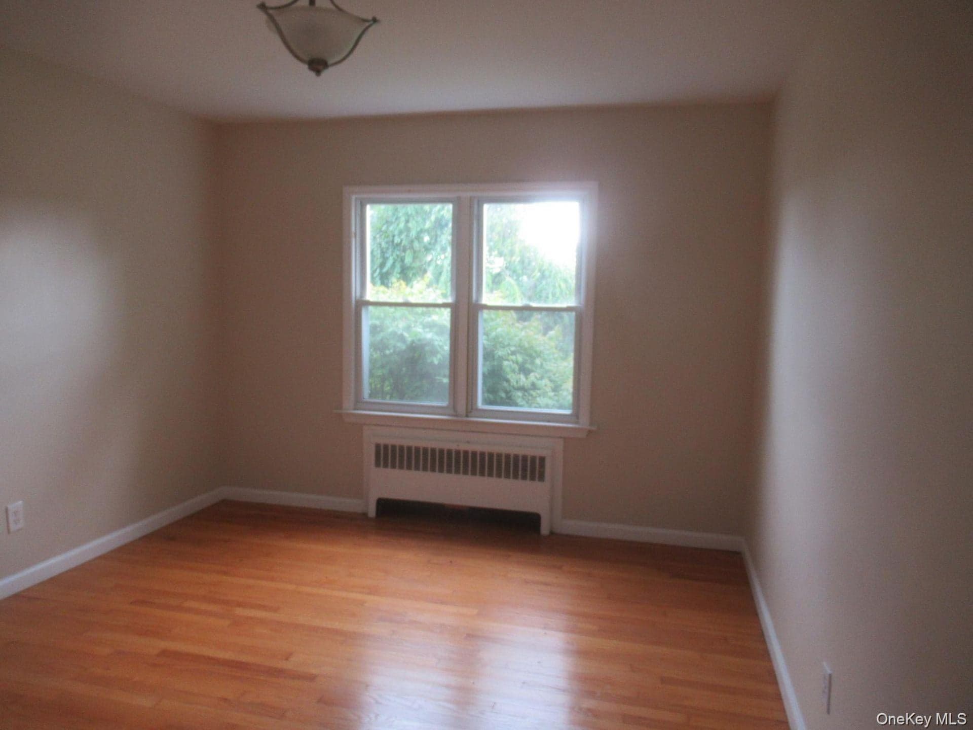 33 Meadow Avenue thumbnail 8