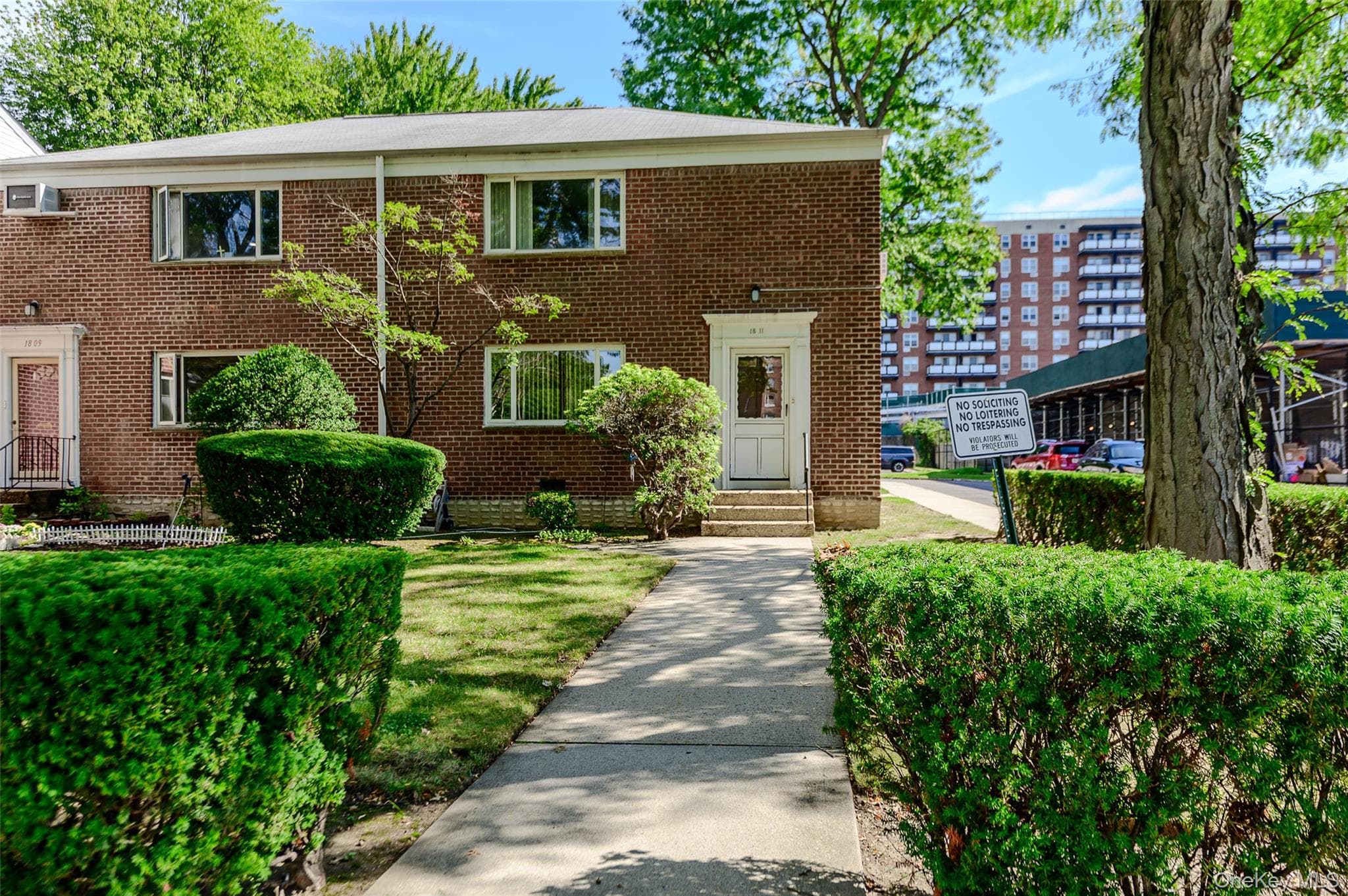 18-11 212 Street St Unit: 101, Bayside