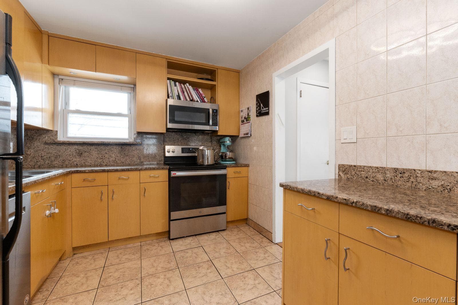 409 Barnard Avenue thumbnail 8