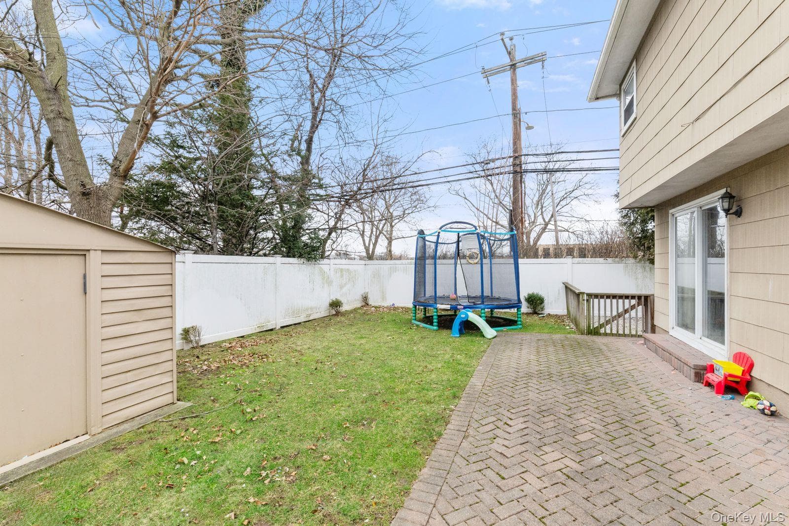 409 Barnard Avenue thumbnail 19