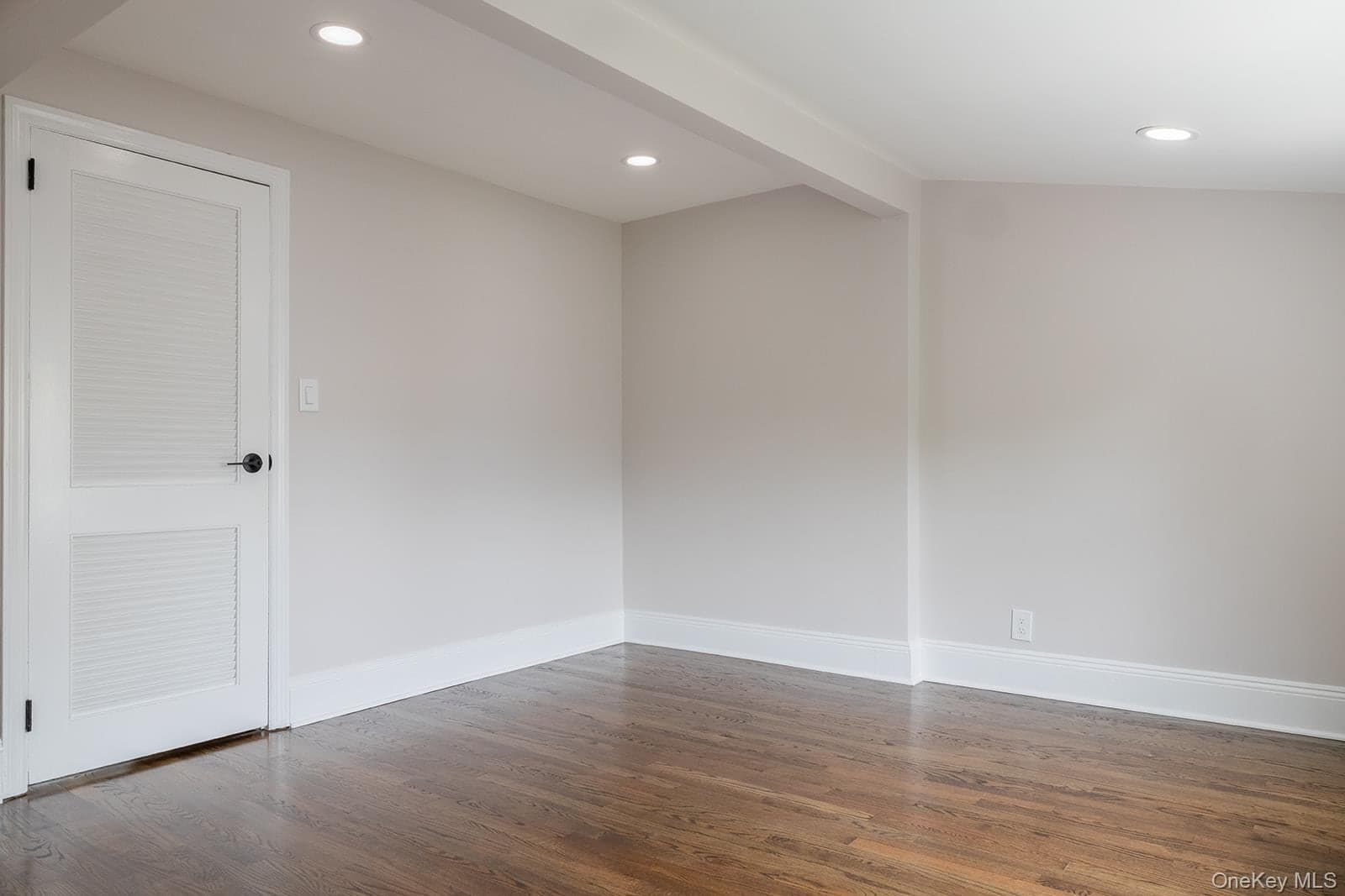 478 Carnation Avenue thumbnail 22