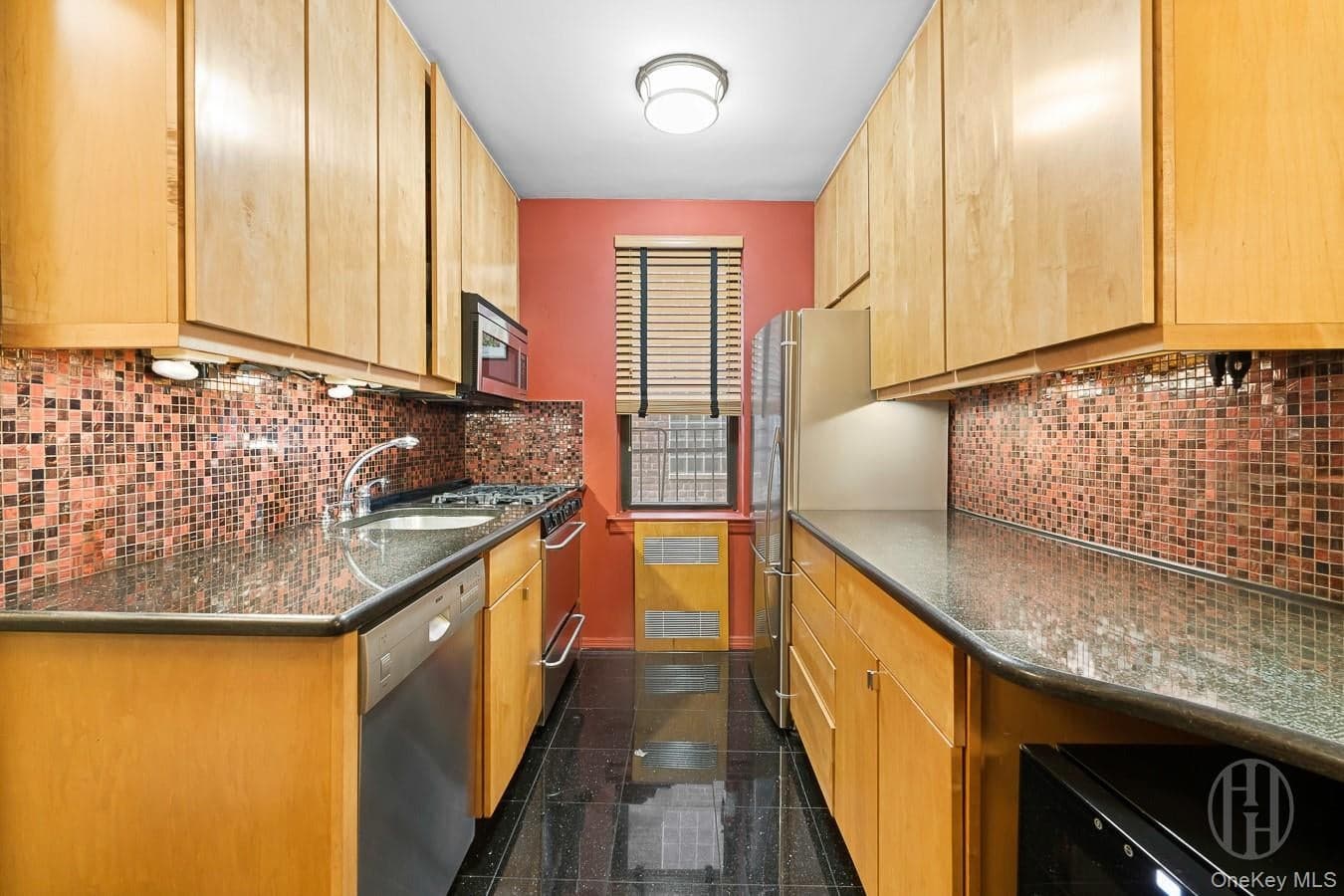 54 East 8th Street ST Unit: 3J thumbnail 15
