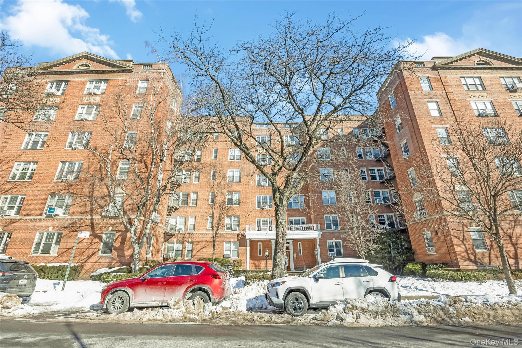 68-37 108 Street Unit: 6L, Forest Hills