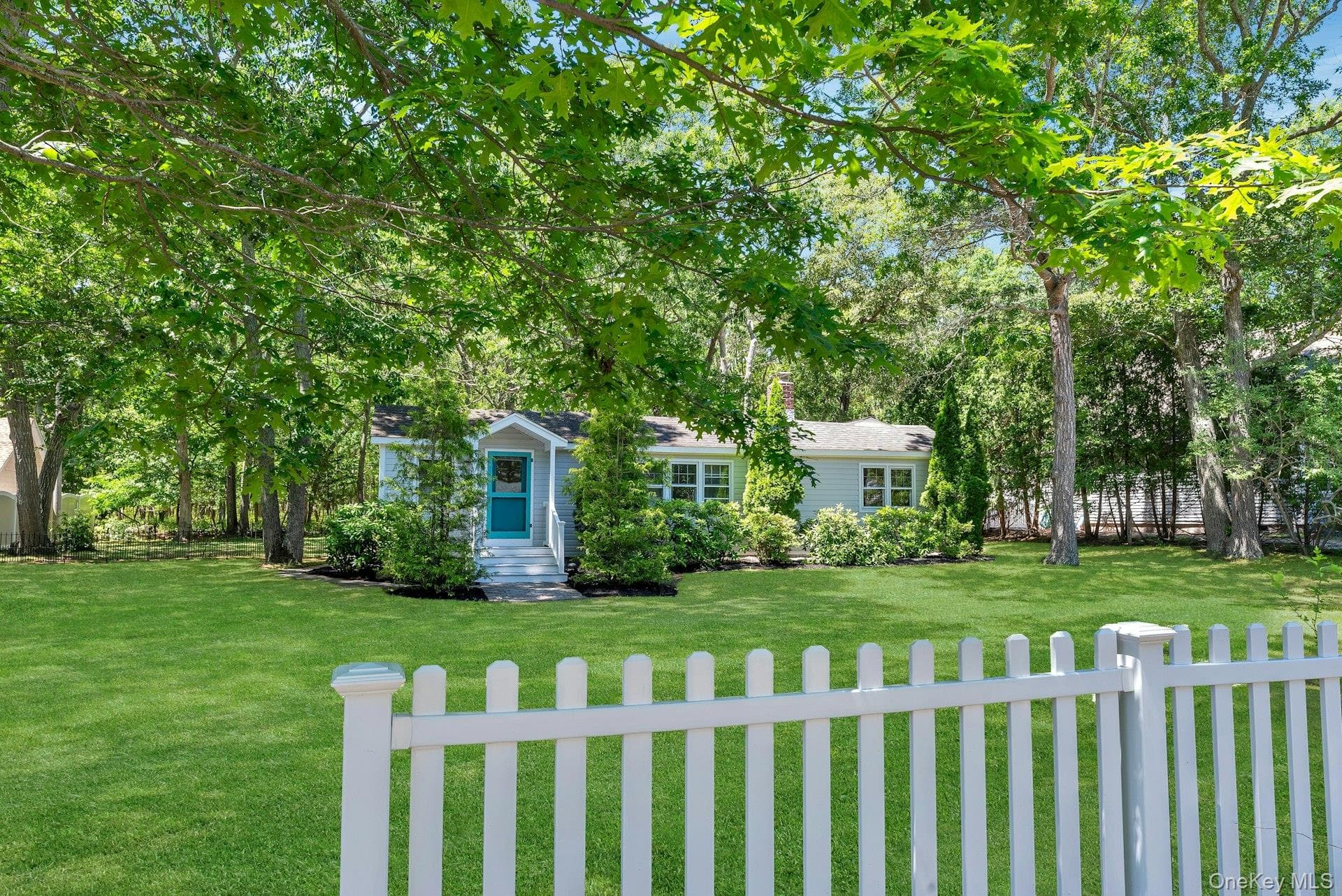 420 Sigsbee Road, Mattituck