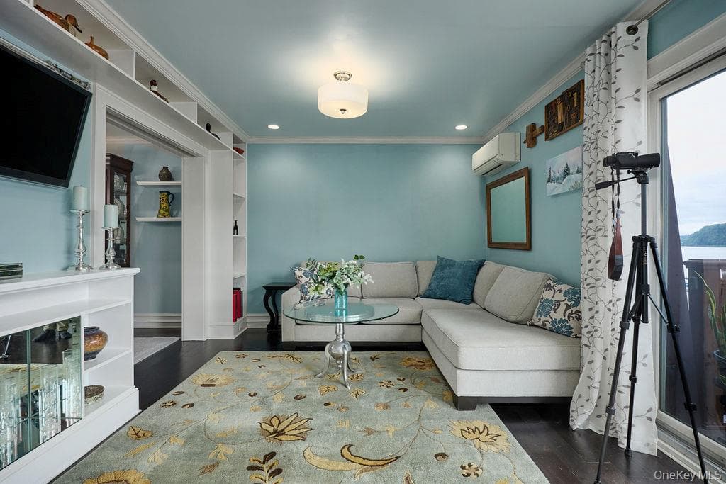 38 Hurlihe Street Unit: 38B thumbnail 5