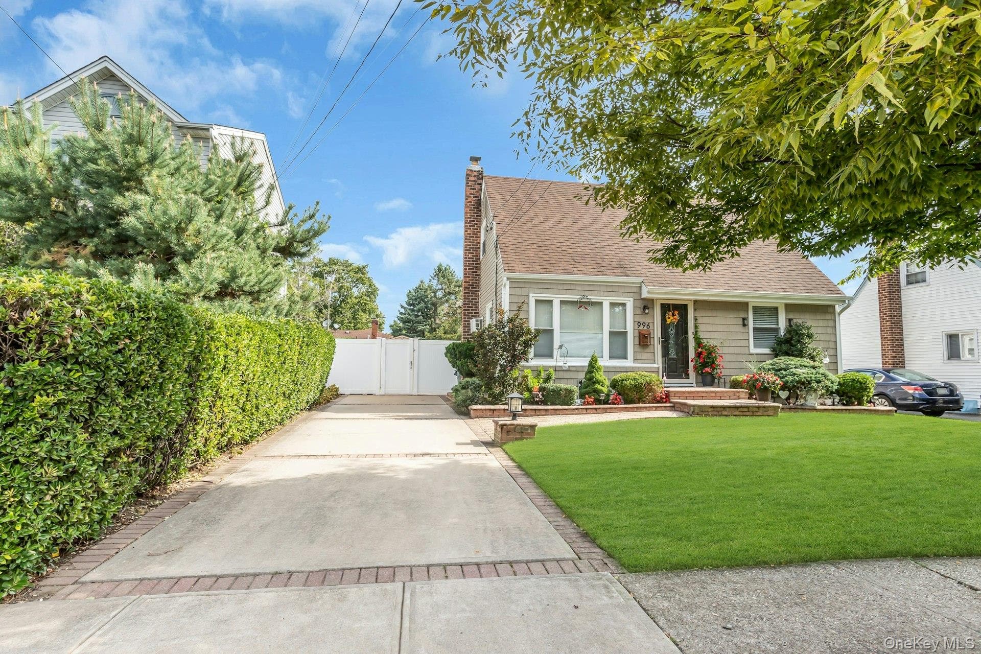 996 Merillon Avenue thumbnail 2