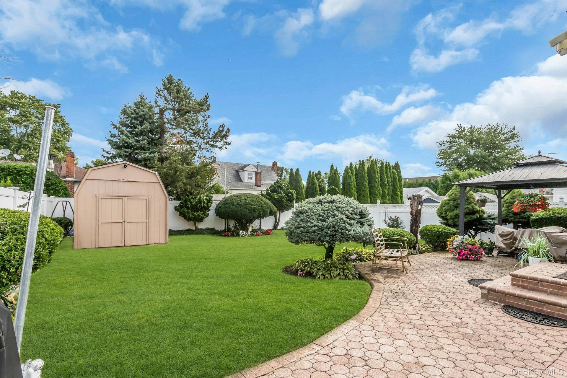996 Merillon Avenue thumbnail 14