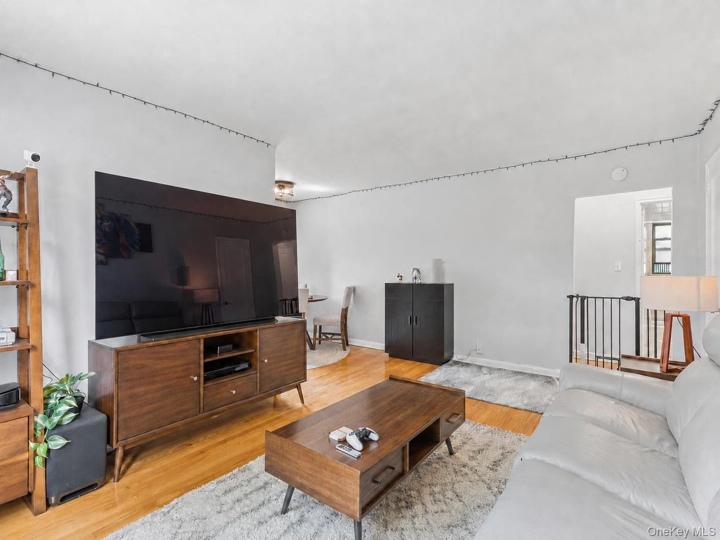 196-29 69th Ave Ave Unit: #1st Fl thumbnail 2