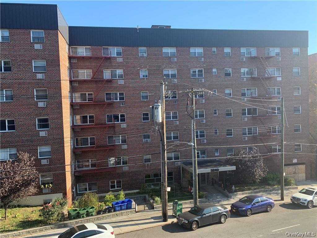 3240 Riverdale Avenue Unit: 3J photo 1