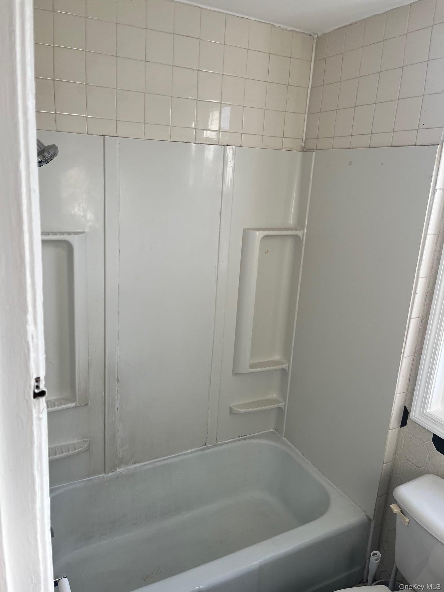 235 Smith Avenue thumbnail 7