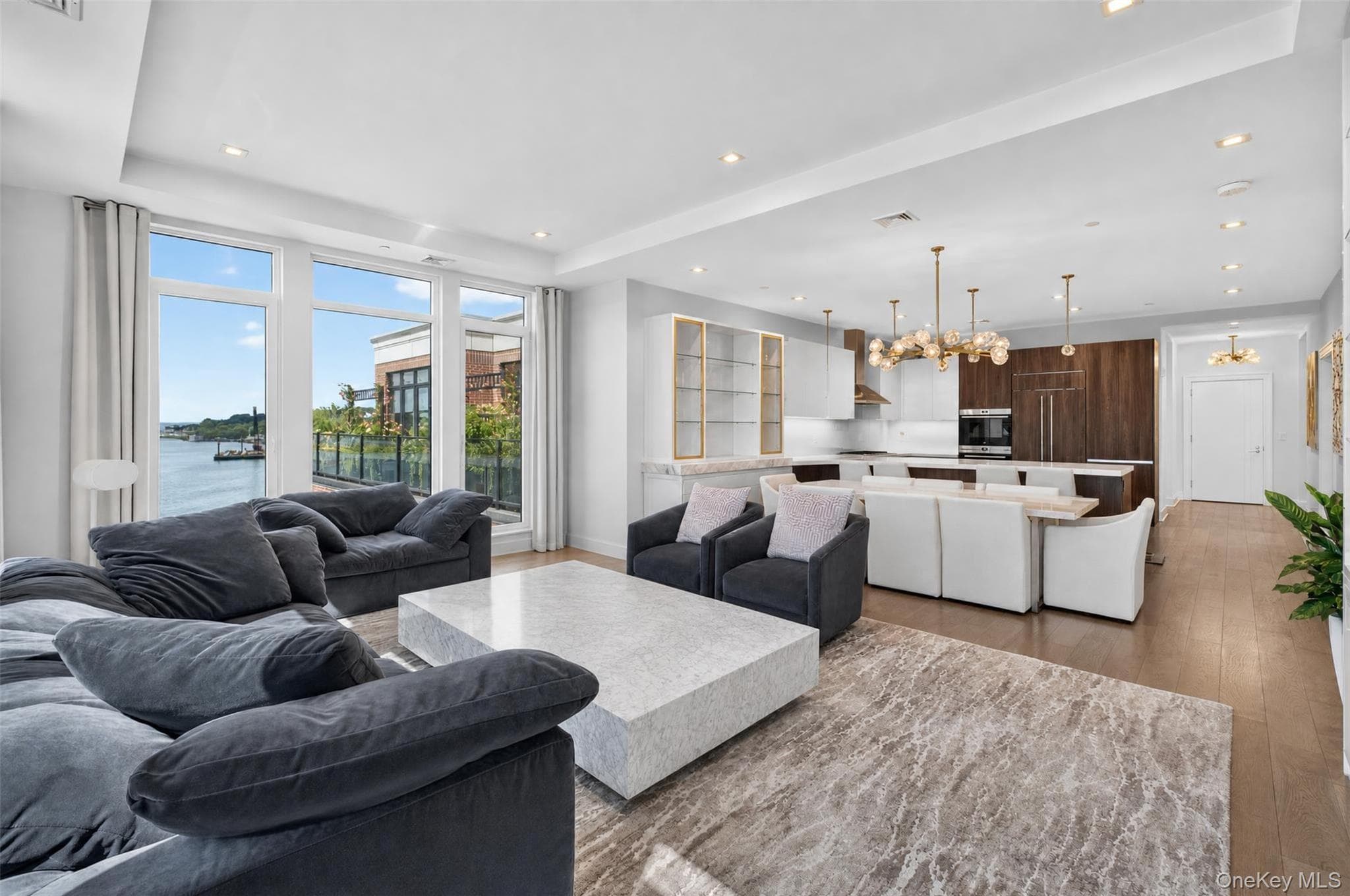 10 Shore Road Unit: 400 thumbnail 14