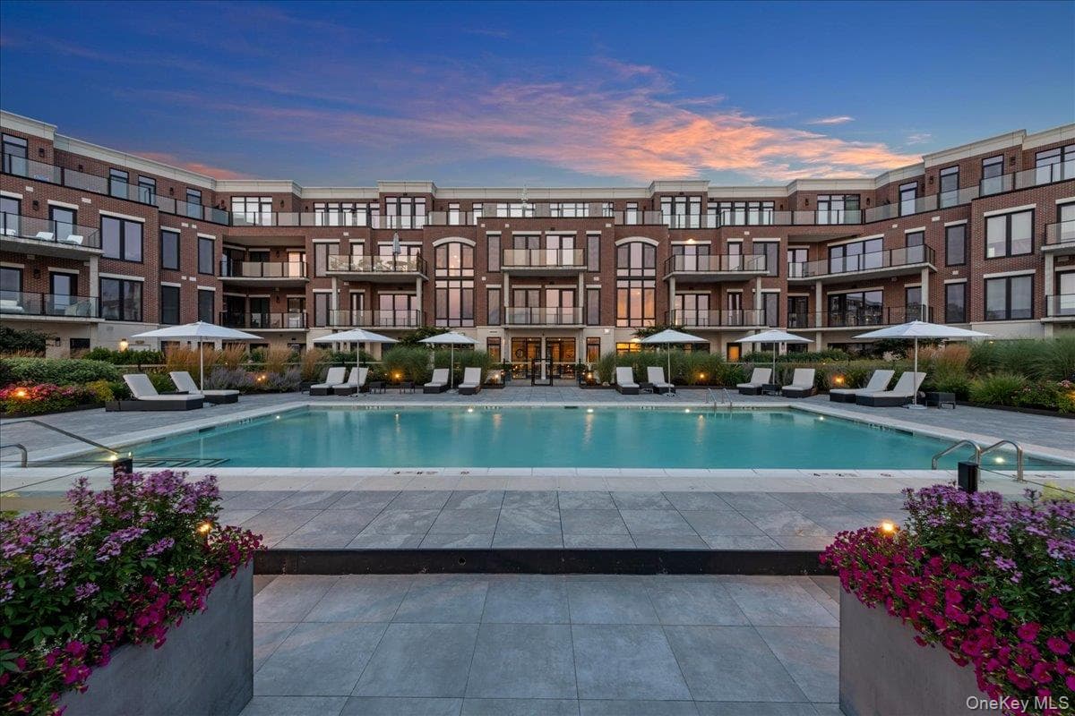 10 Shore Road Unit: 400 thumbnail 4