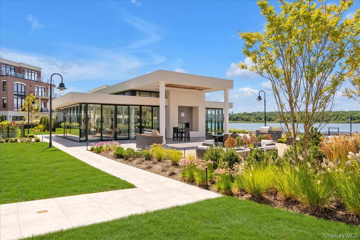 10 Shore Road Unit: 400 thumbnail 40