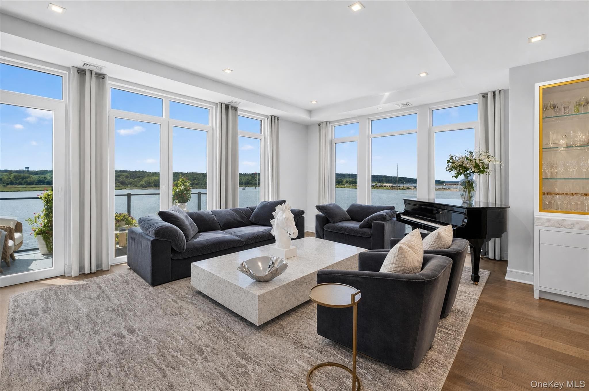 10 Shore Road Unit: 400 thumbnail 9