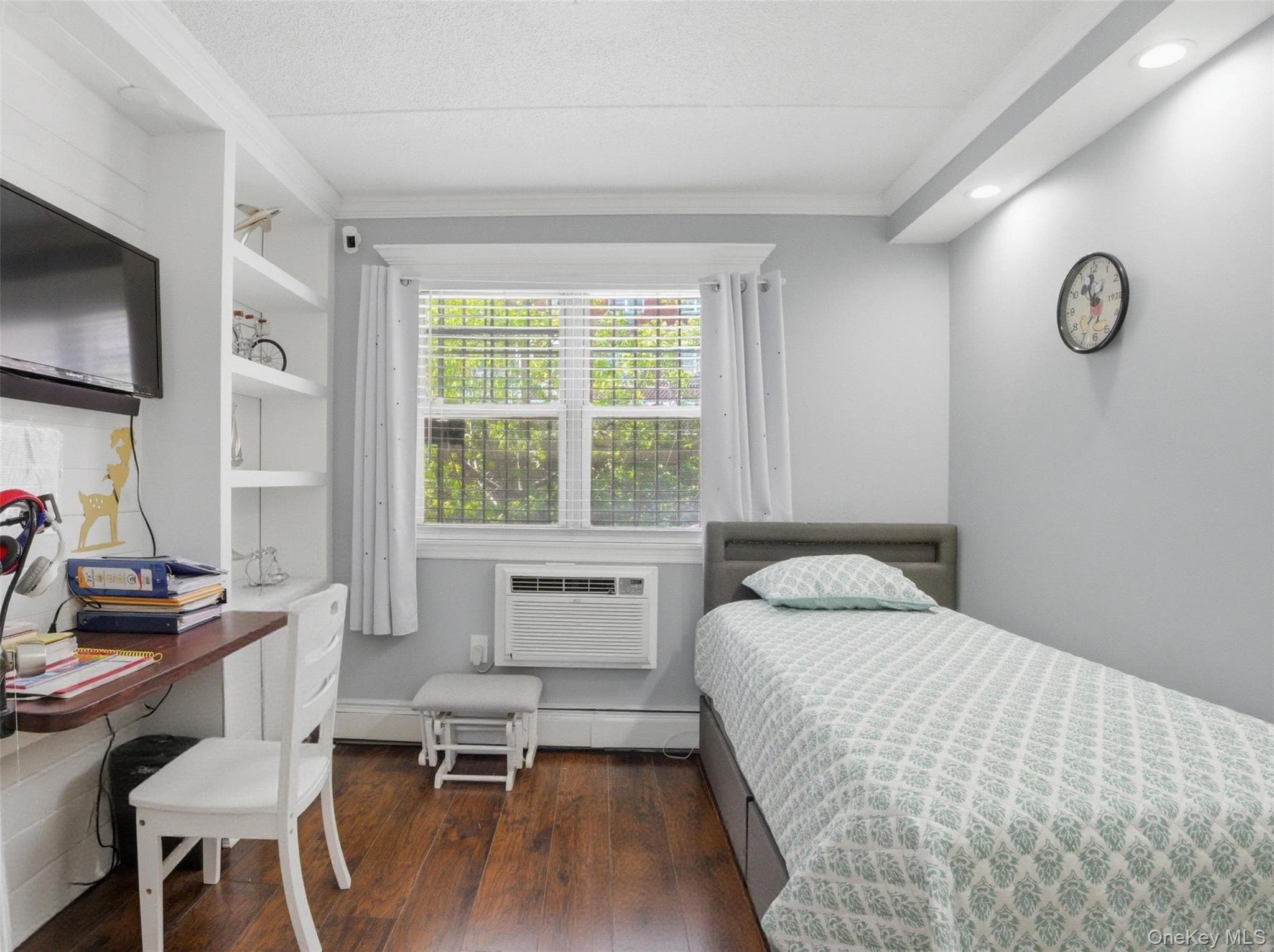 831 Longfellow Avenue thumbnail 9