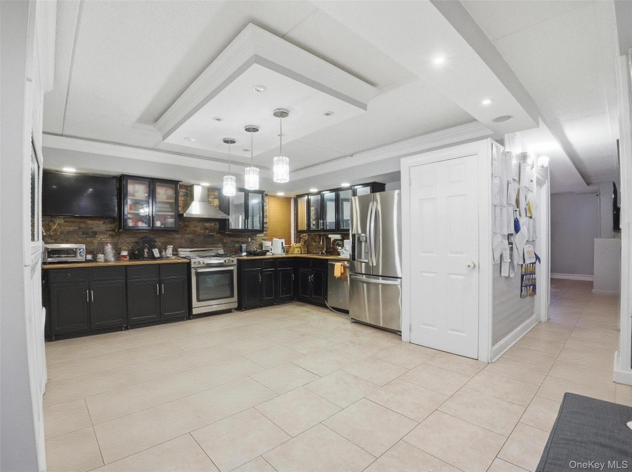 831 Longfellow Avenue thumbnail 15