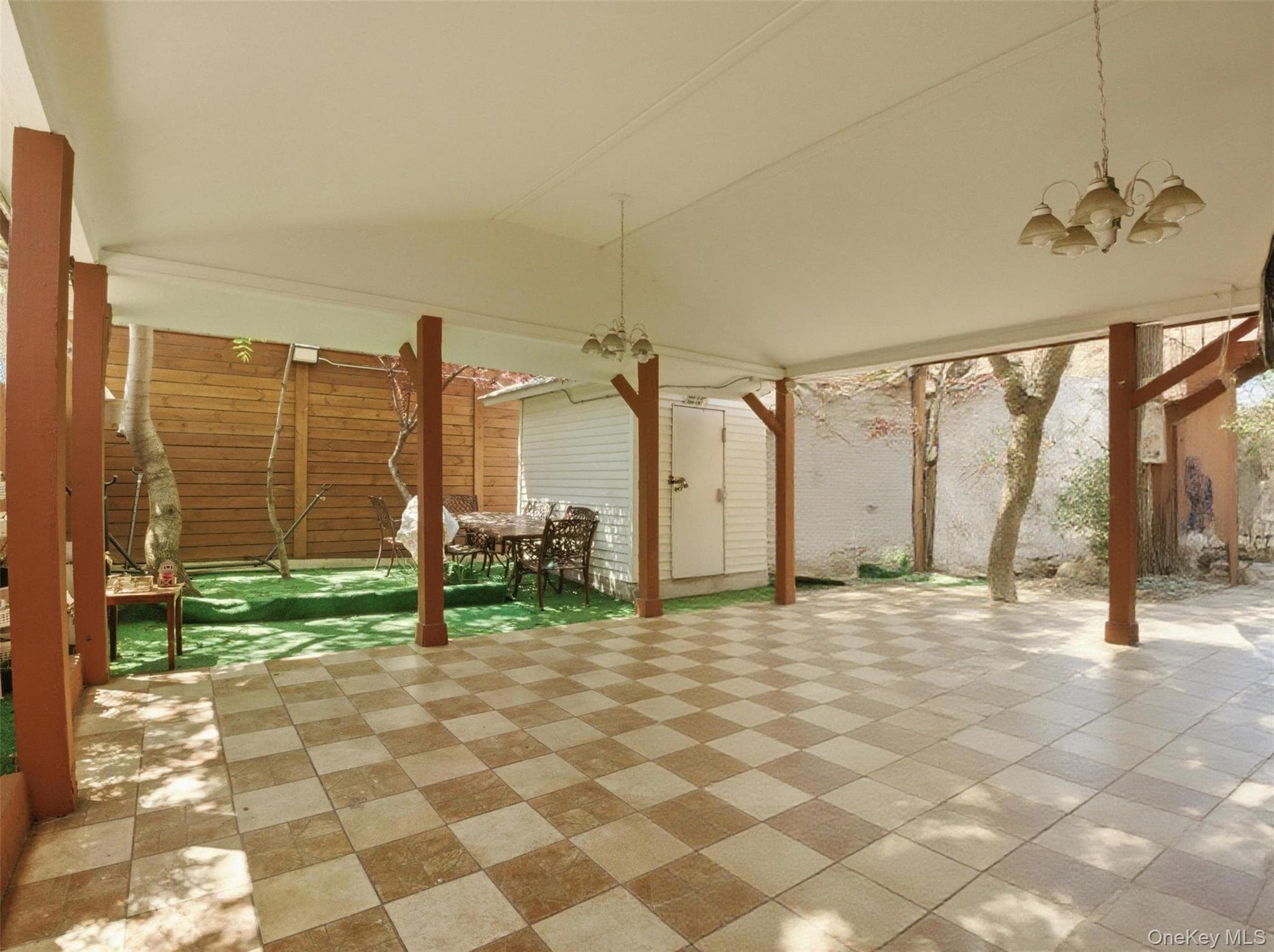 831 Longfellow Avenue thumbnail 18