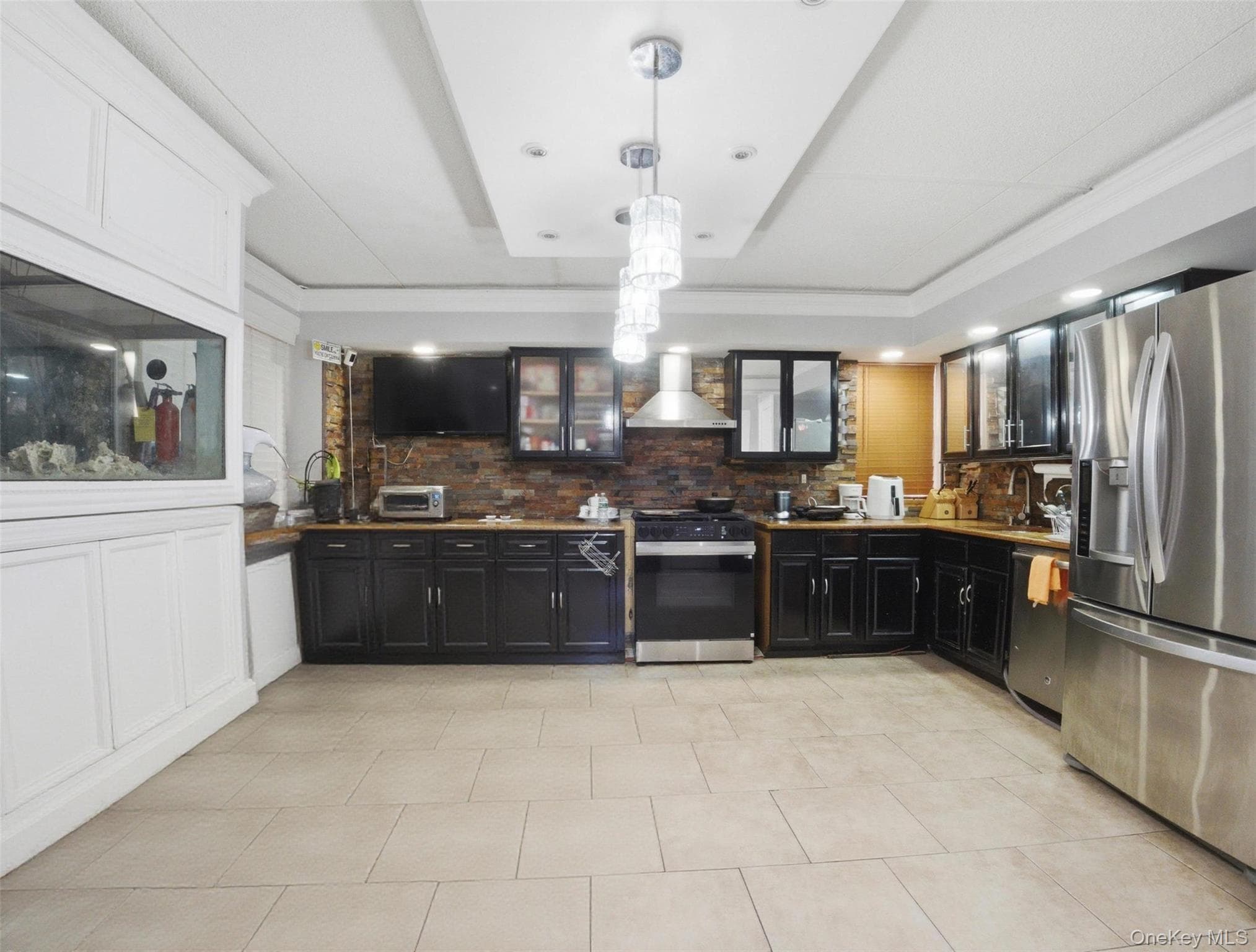 831 Longfellow Avenue thumbnail 14