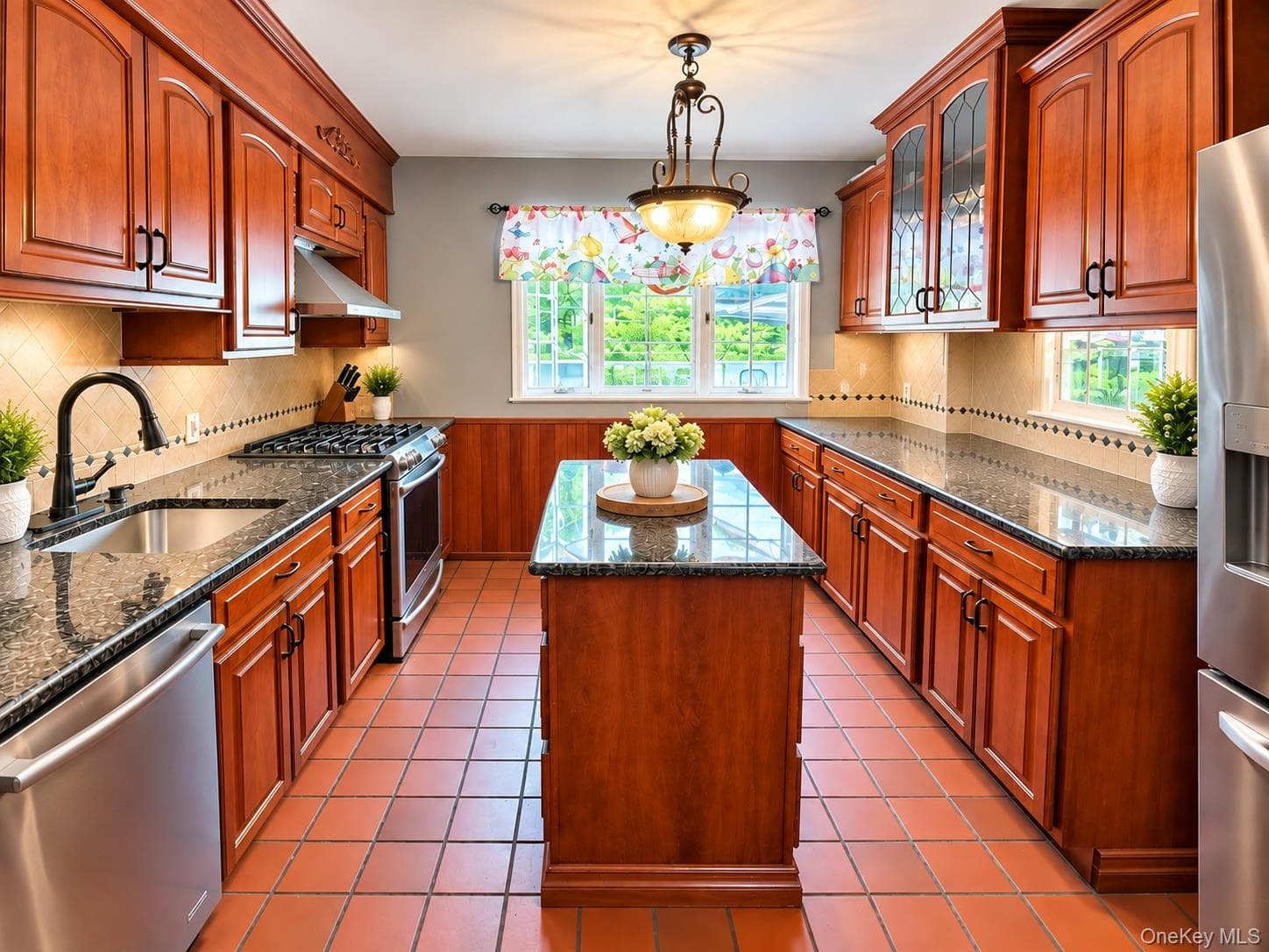 12 Cayuga Avenue thumbnail 6