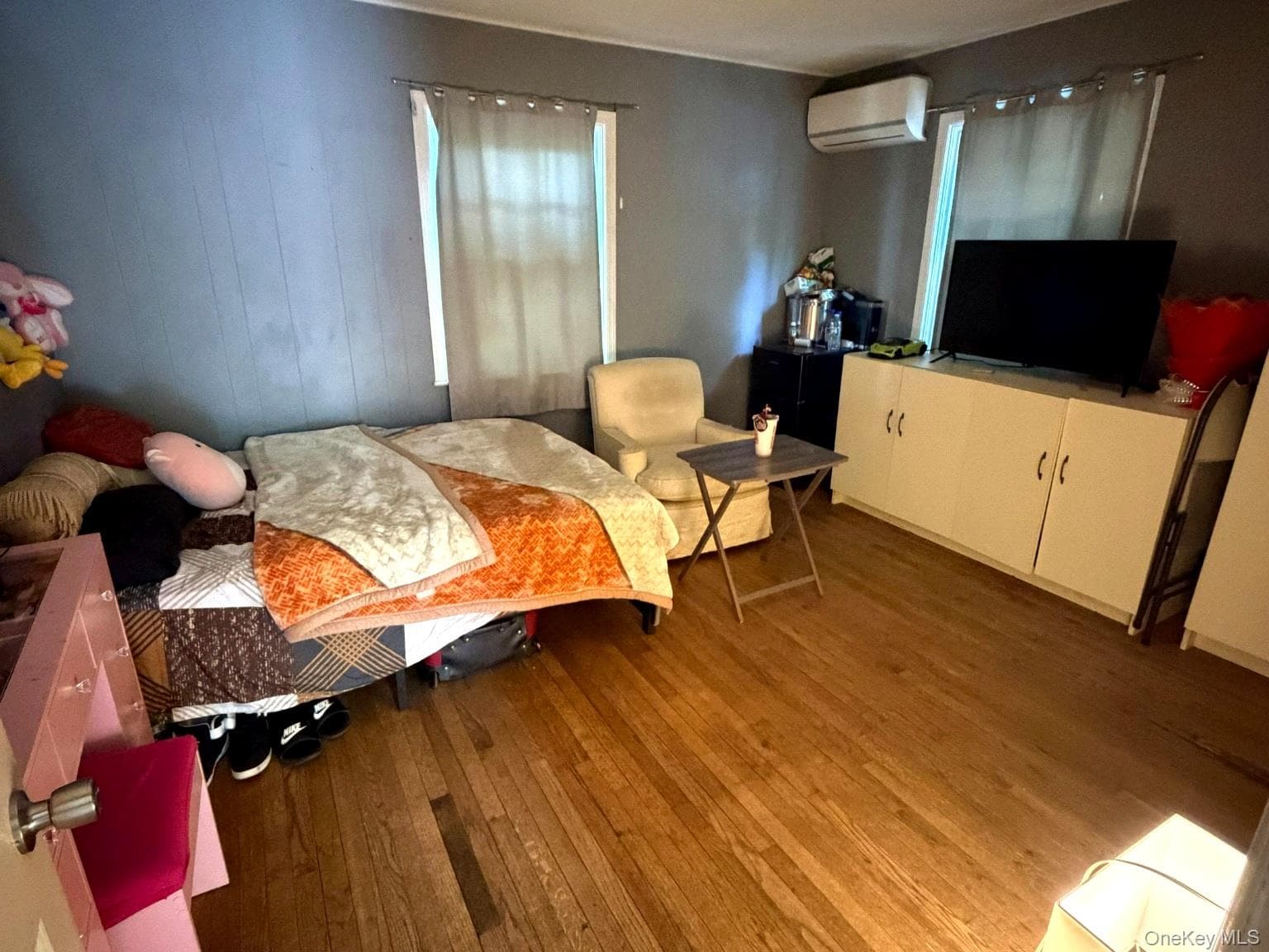 12 Cayuga Avenue thumbnail 8