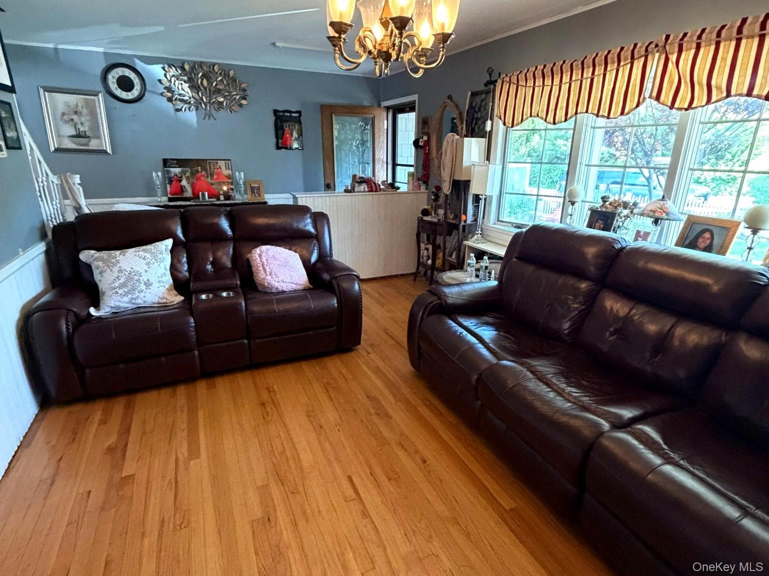 12 Cayuga Avenue thumbnail 4
