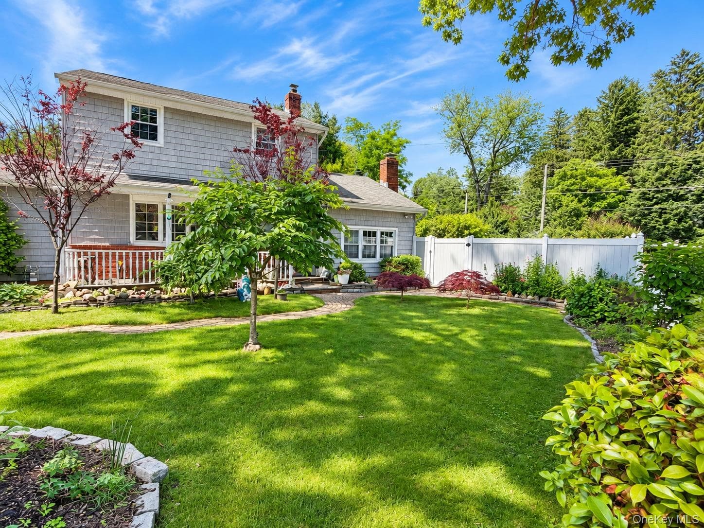 12 Cayuga Avenue thumbnail 3