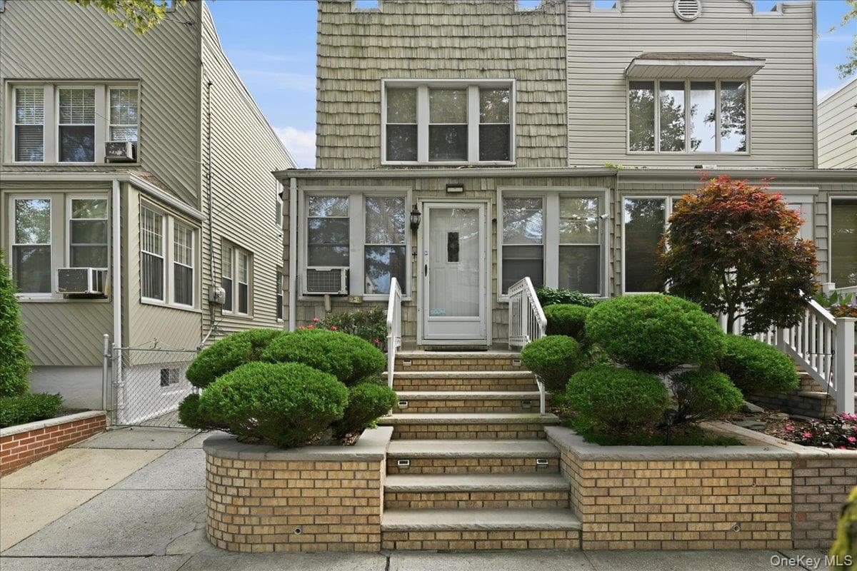 7733 79th Place, Glendale