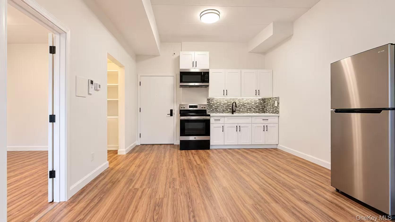 13976 35th Avenue Unit: L1 thumbnail 5