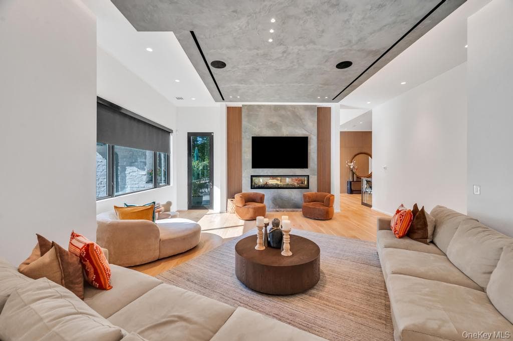2 Chelmsford Drive thumbnail 17
