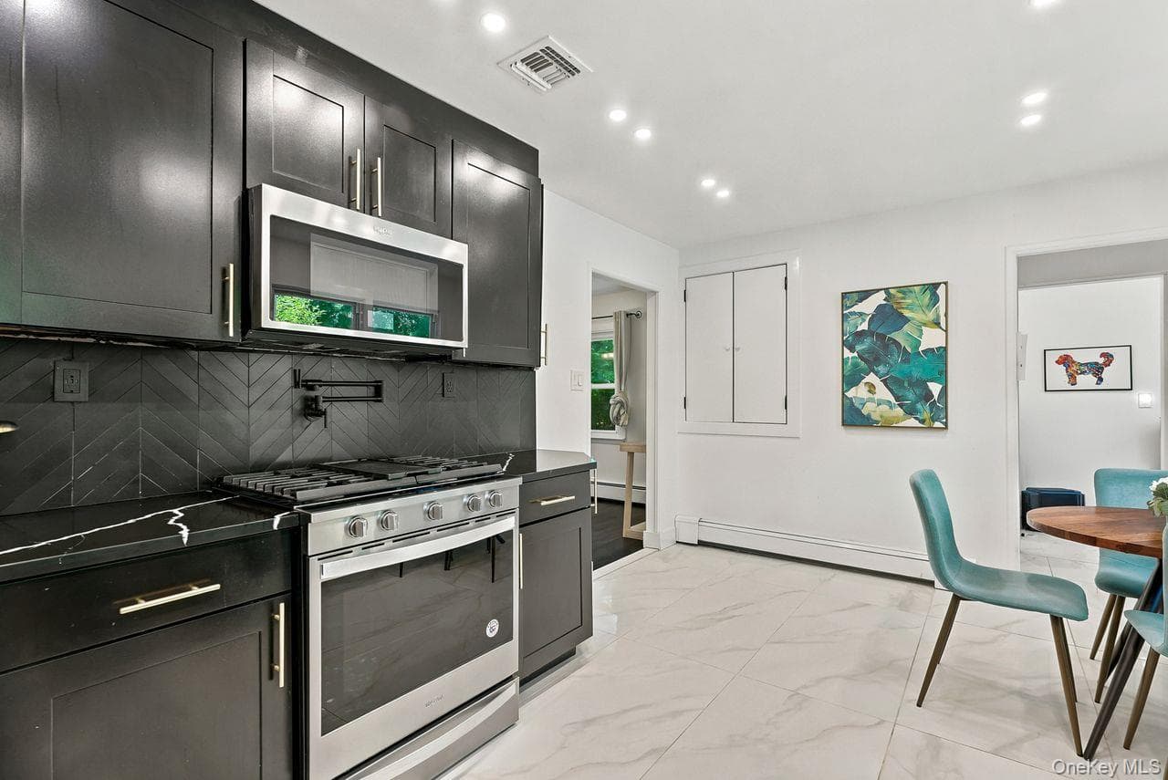 5 Deer Meadow Drive thumbnail 12