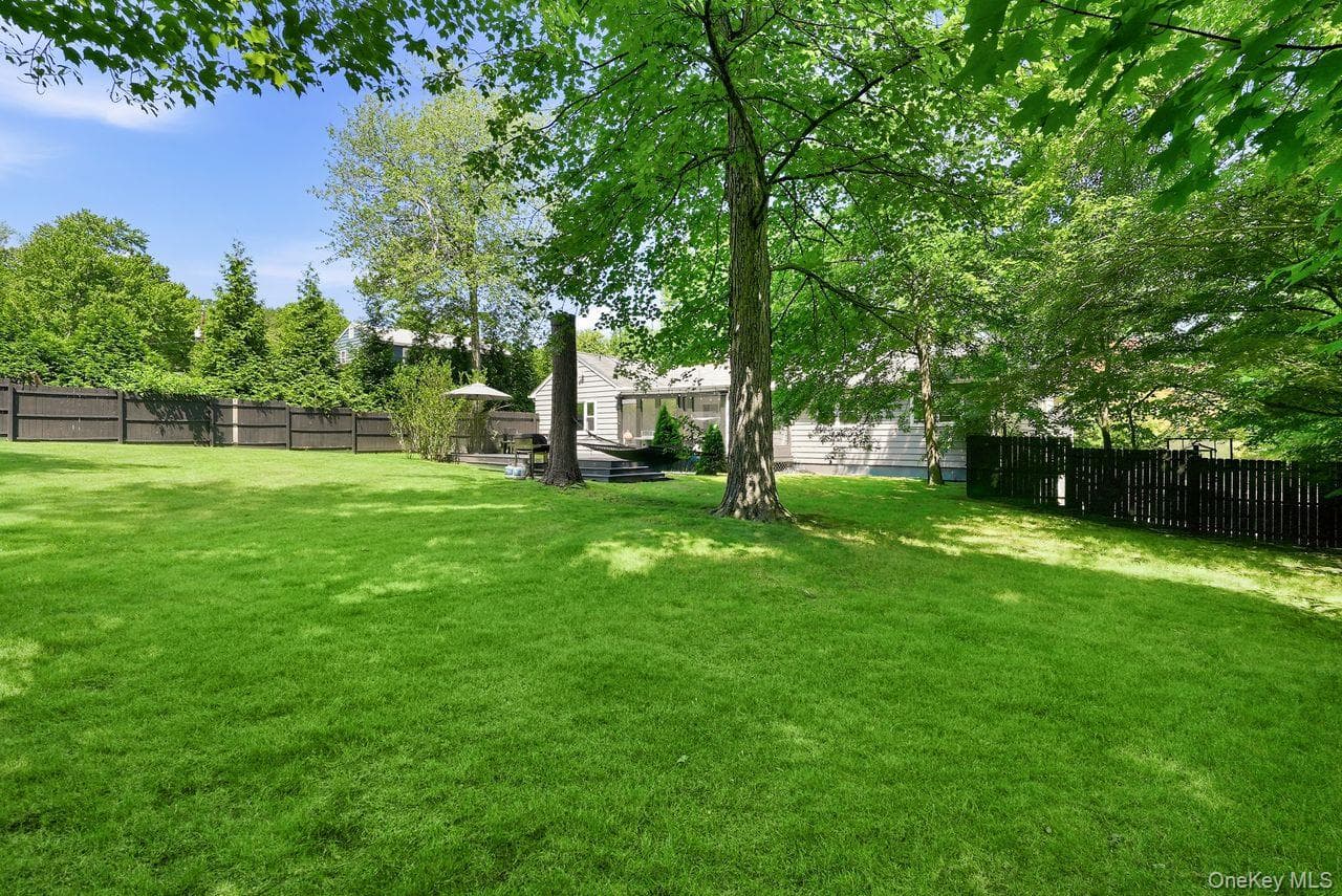 5 Deer Meadow Drive thumbnail 34