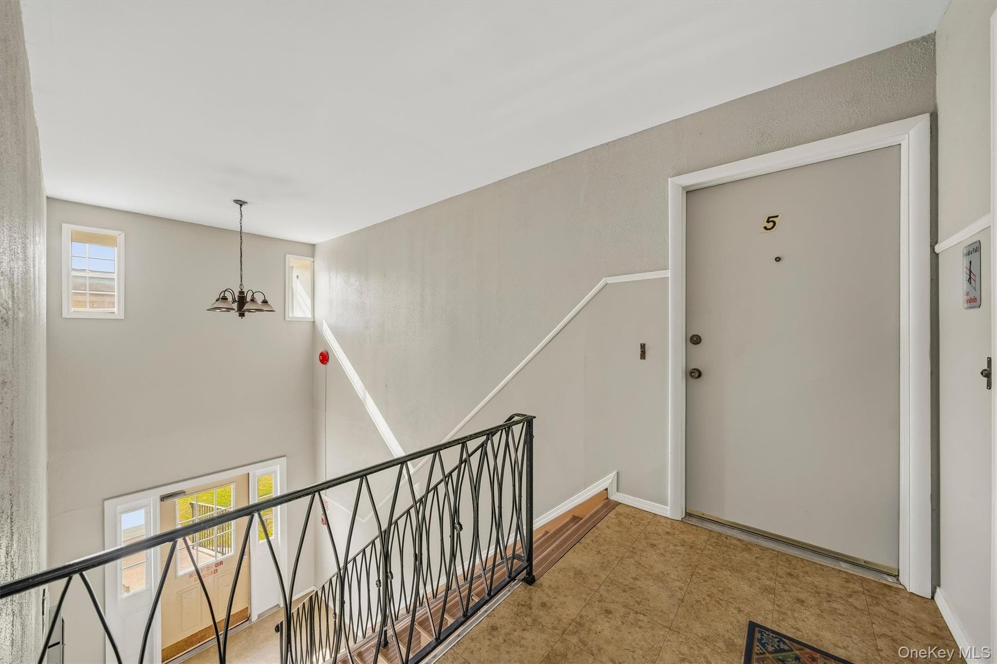 50 Cromwell Terrace Unit: 6 thumbnail 3