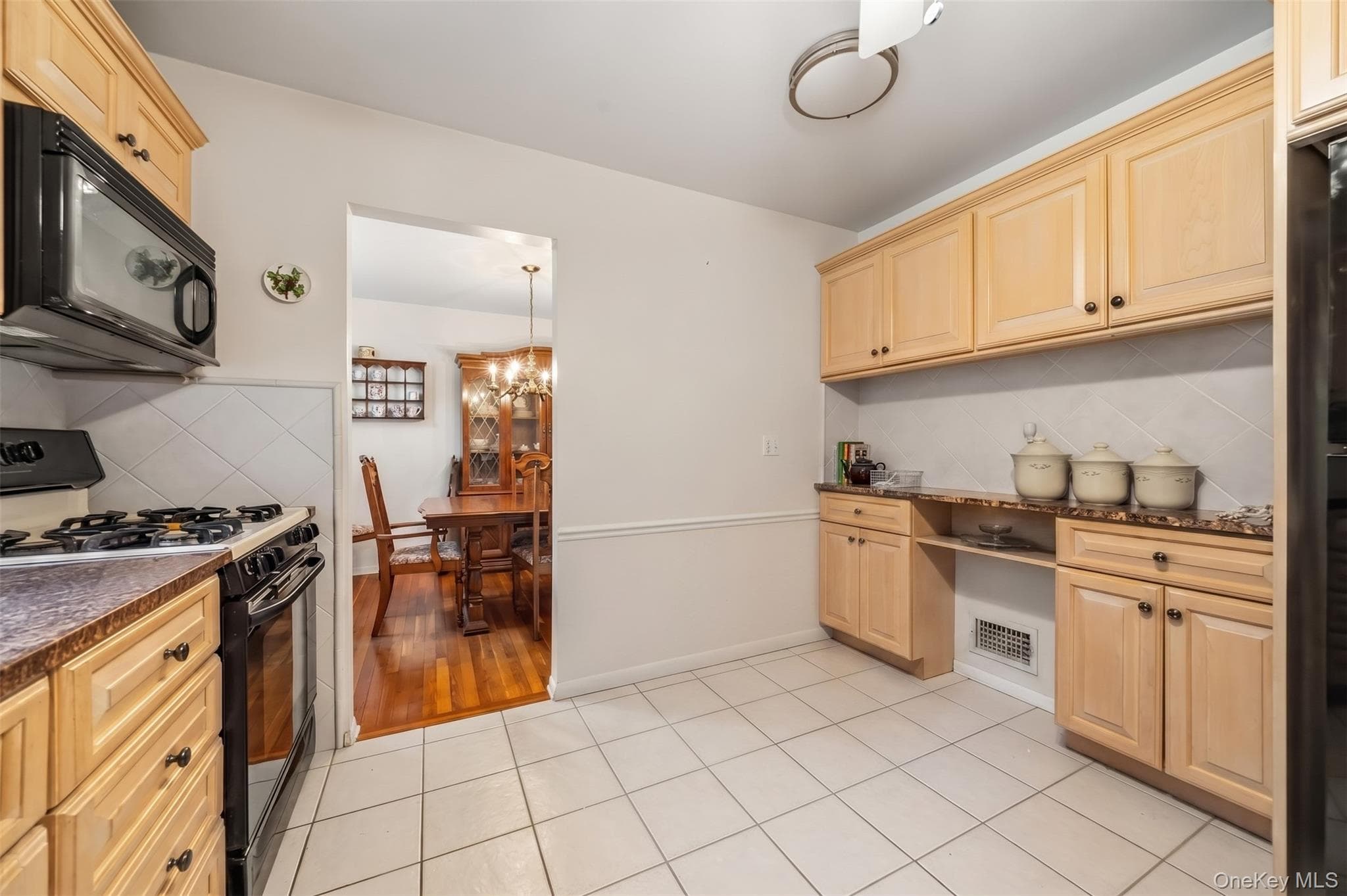 92 Edgewood Drive thumbnail 15