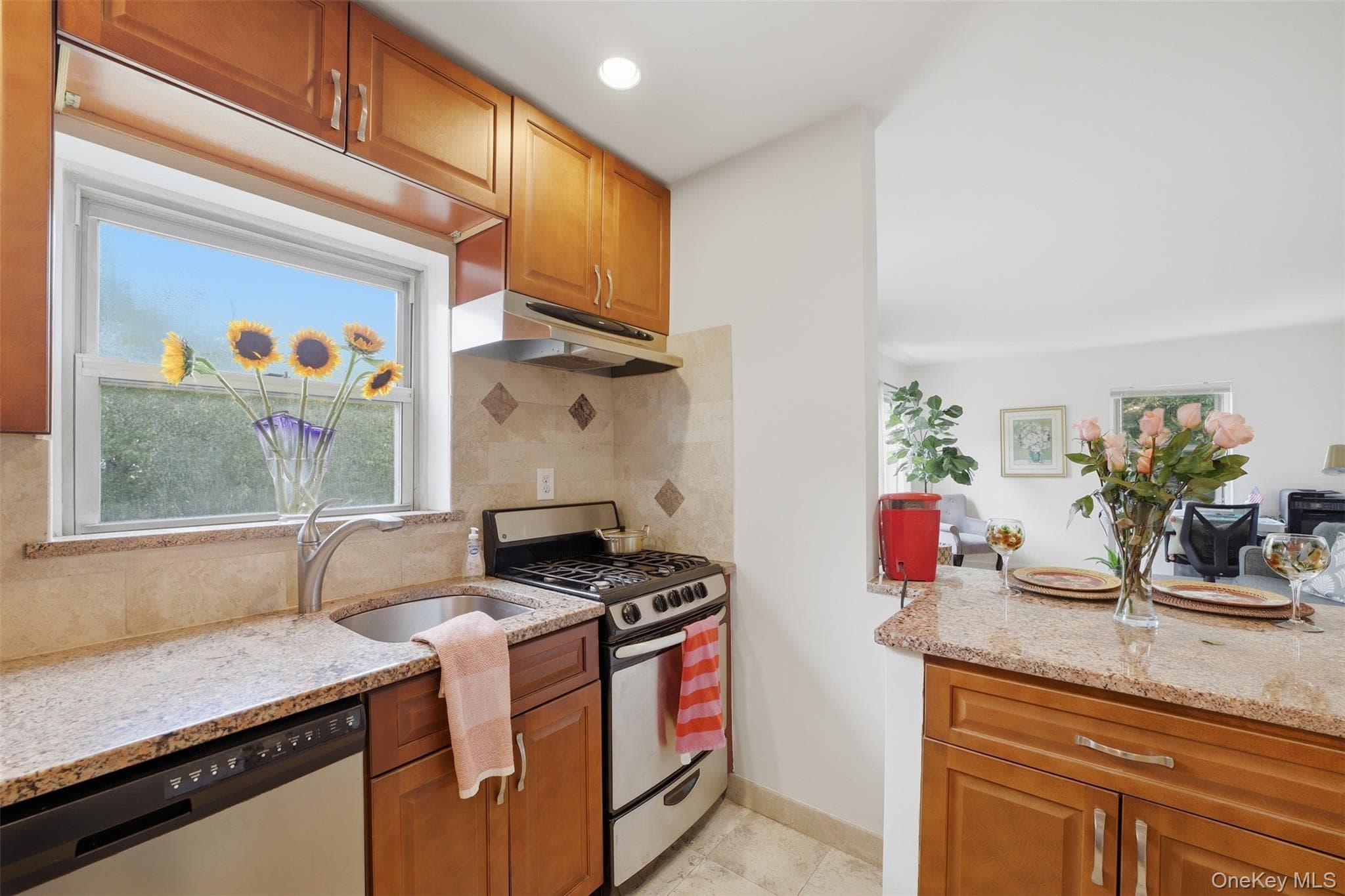 330 S Broadway Unit: B11 thumbnail 10