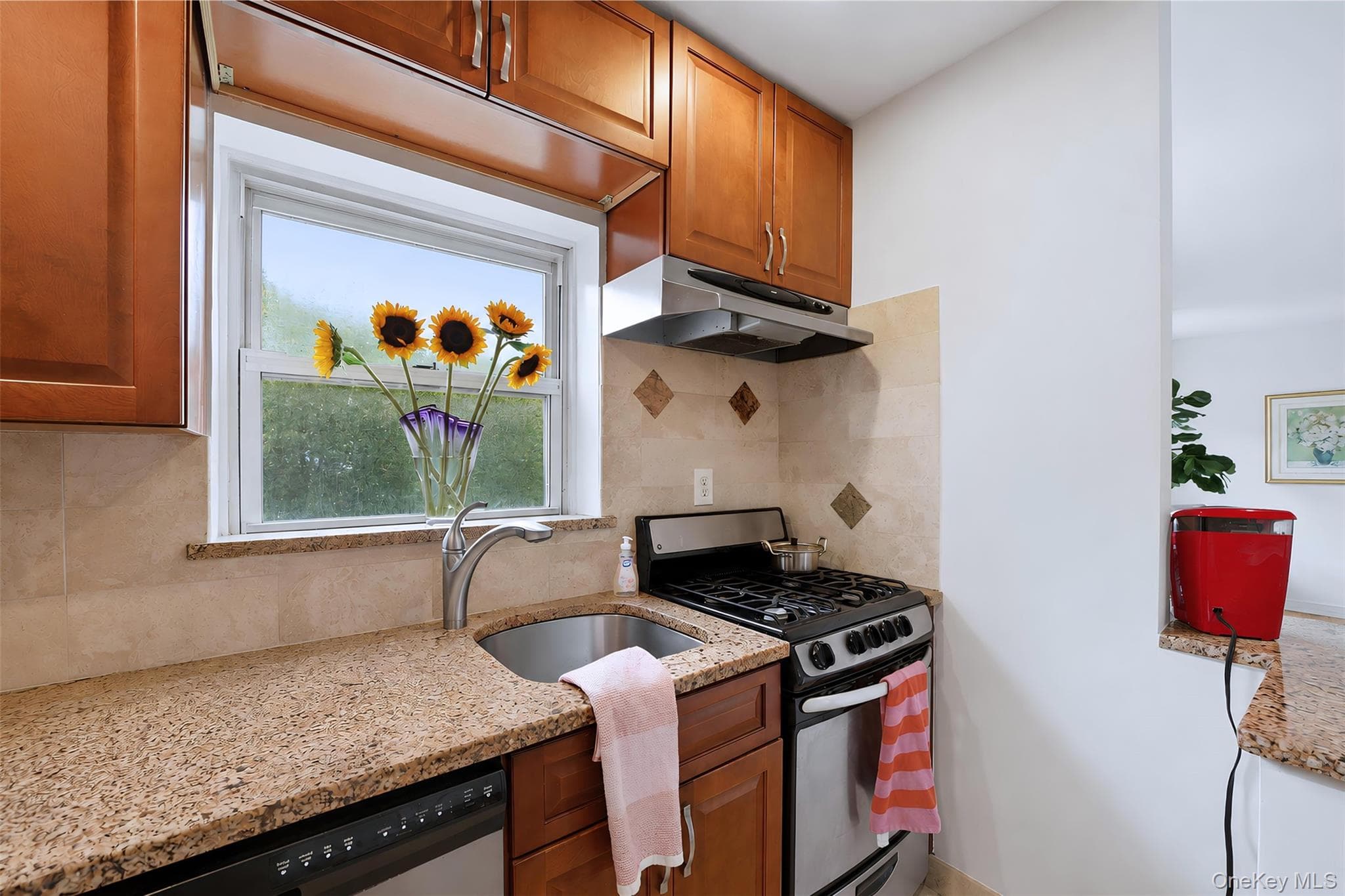 330 S Broadway Unit: B11 thumbnail 11