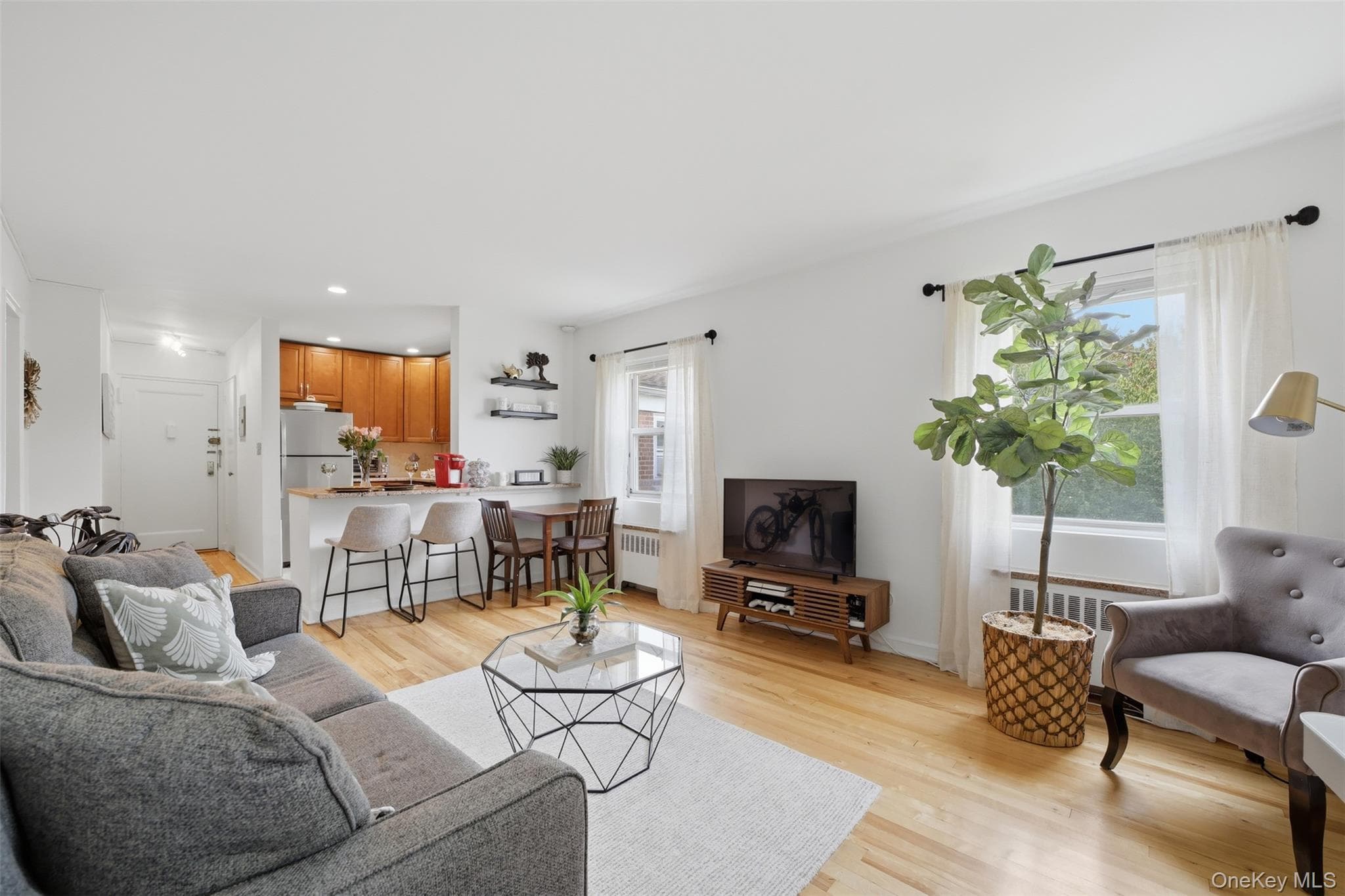 330 S Broadway Unit: B11 thumbnail 4