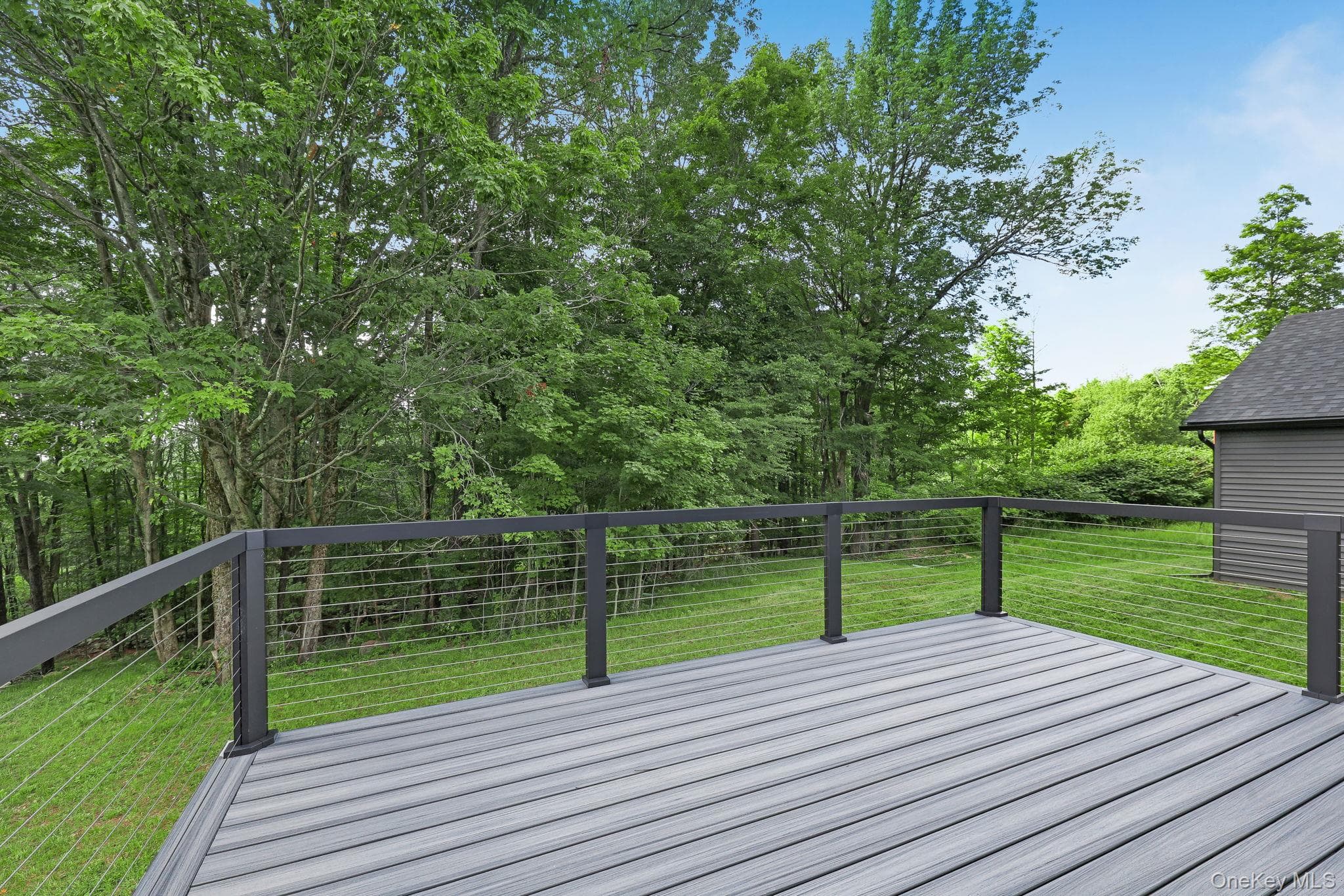 375 Breezy Hill Road thumbnail 31