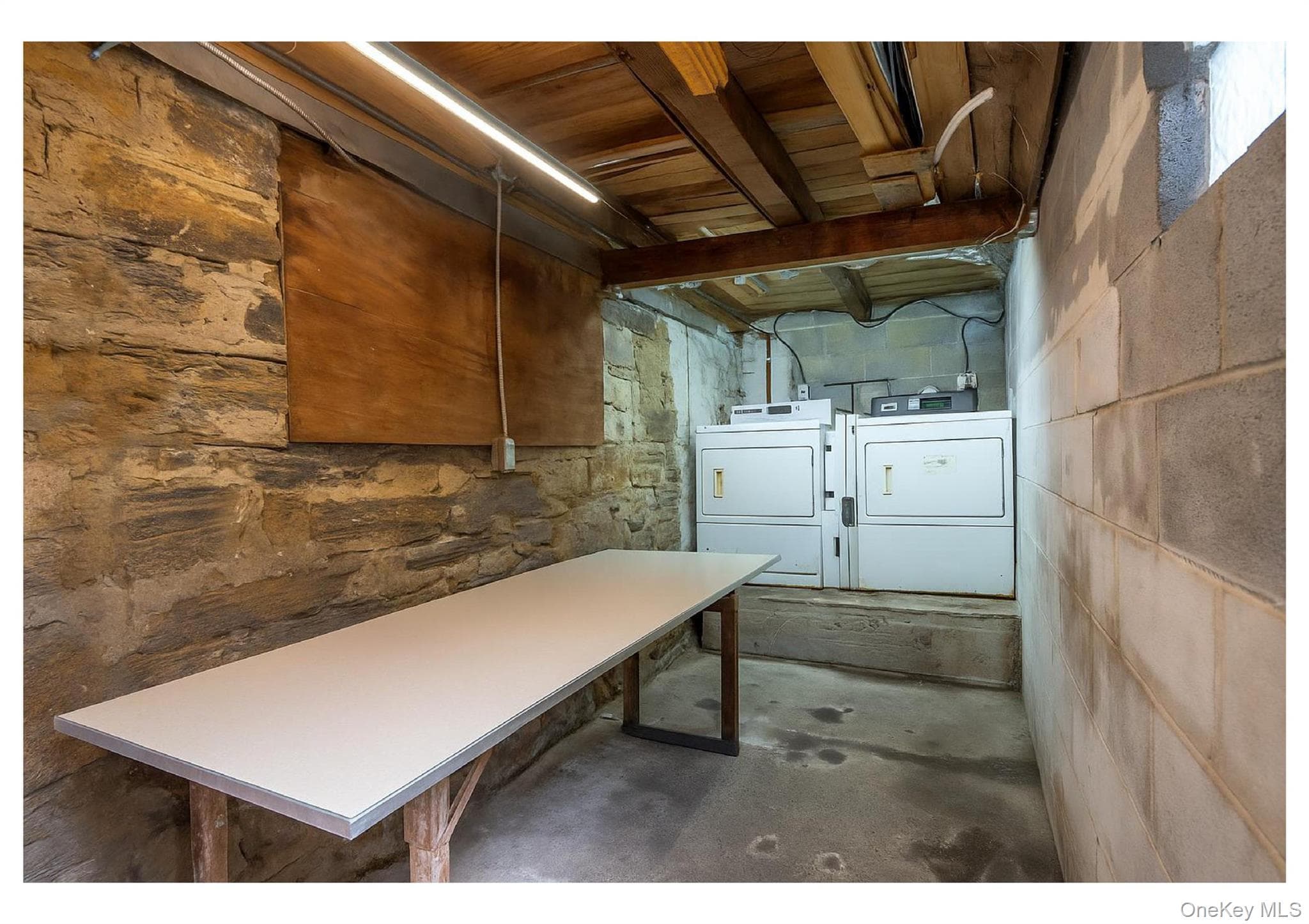 350-354 East 193rd Street St thumbnail 8