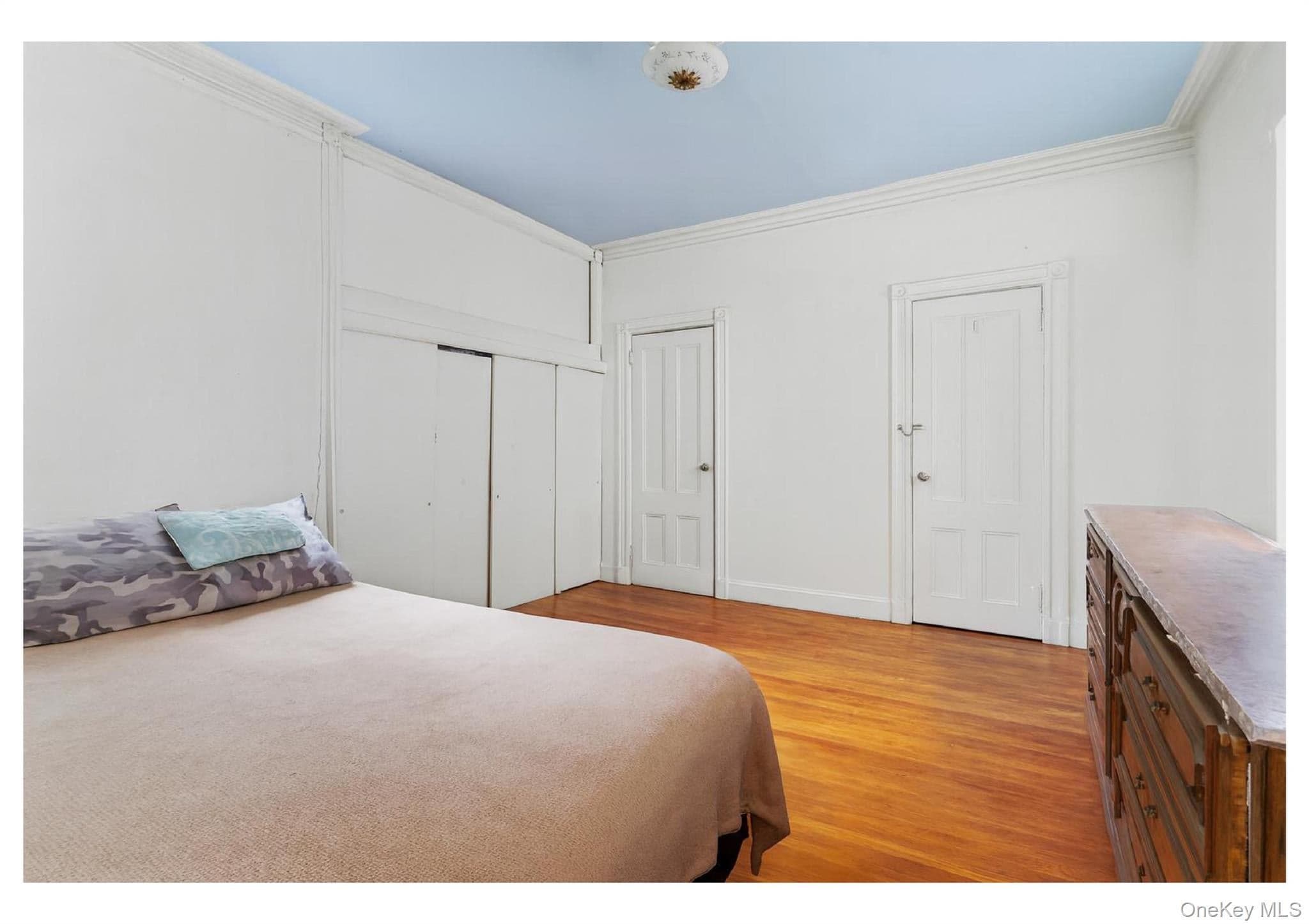 350-354 East 193rd Street St thumbnail 22