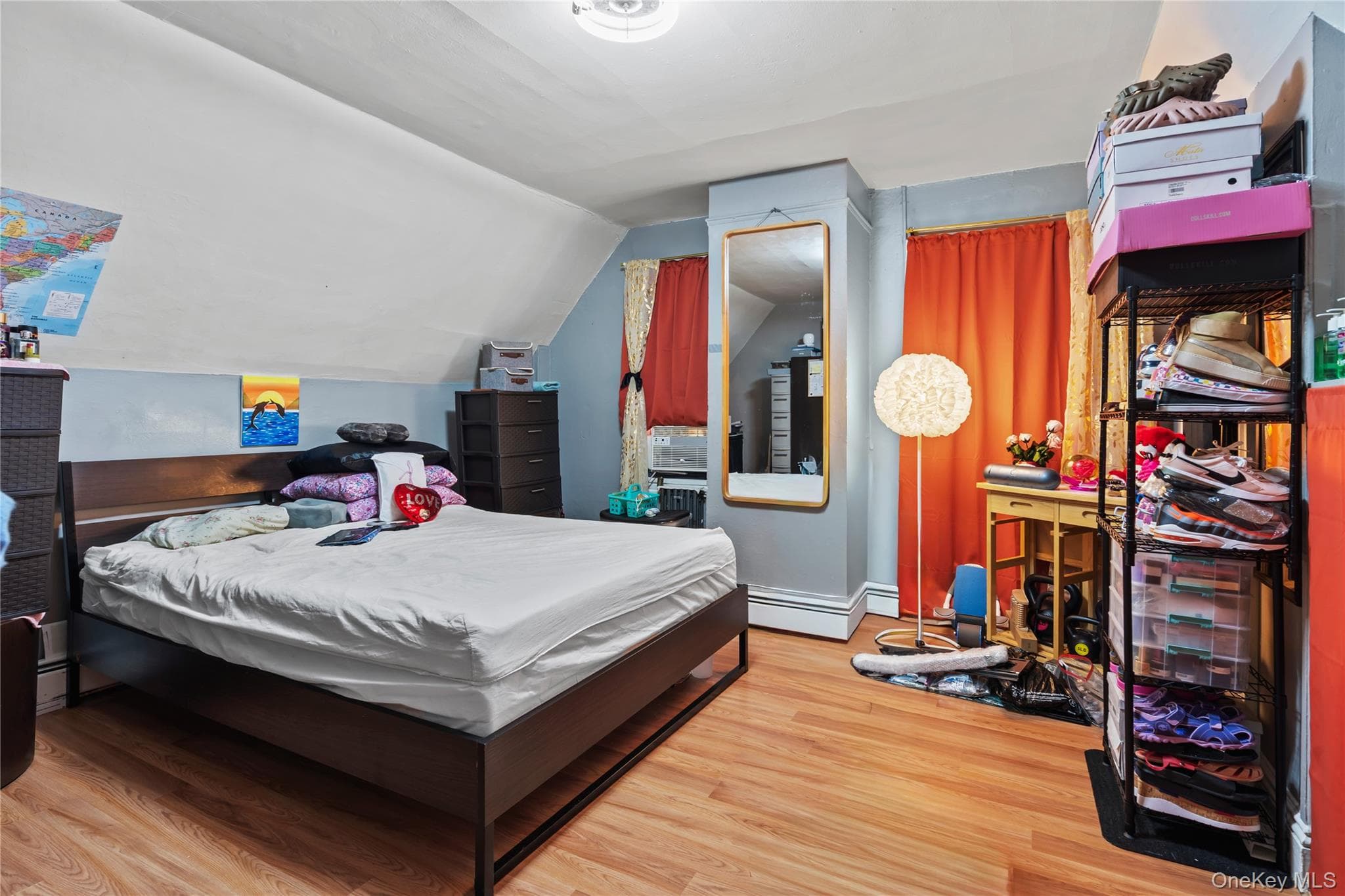 350-354 East 193rd Street St thumbnail 28