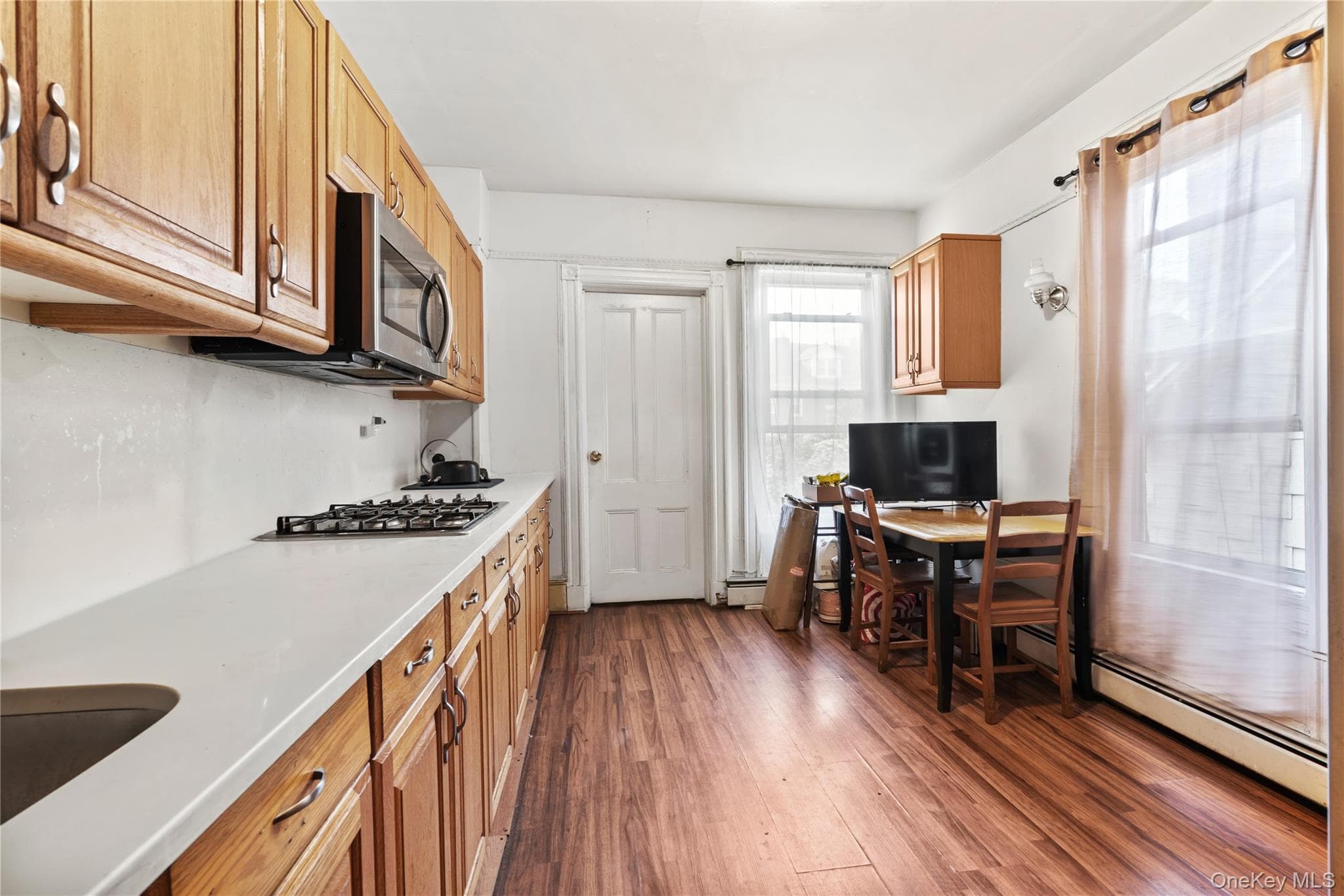 350-354 East 193rd Street St thumbnail 16