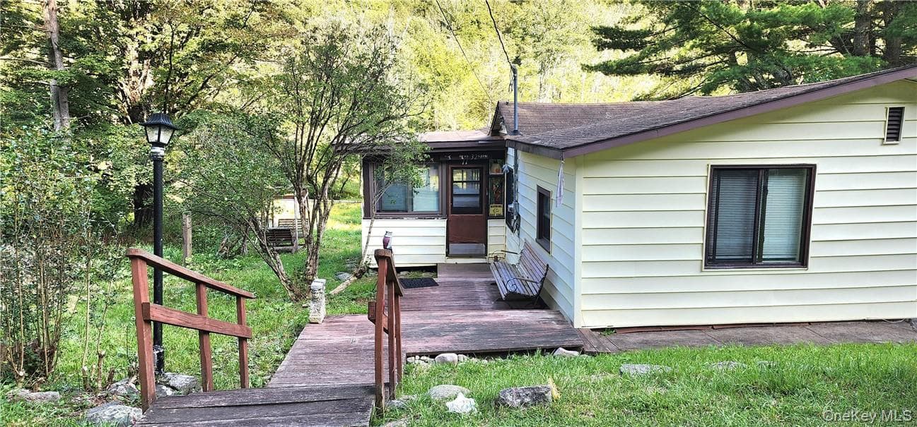 32 Brookside Drive thumbnail 12
